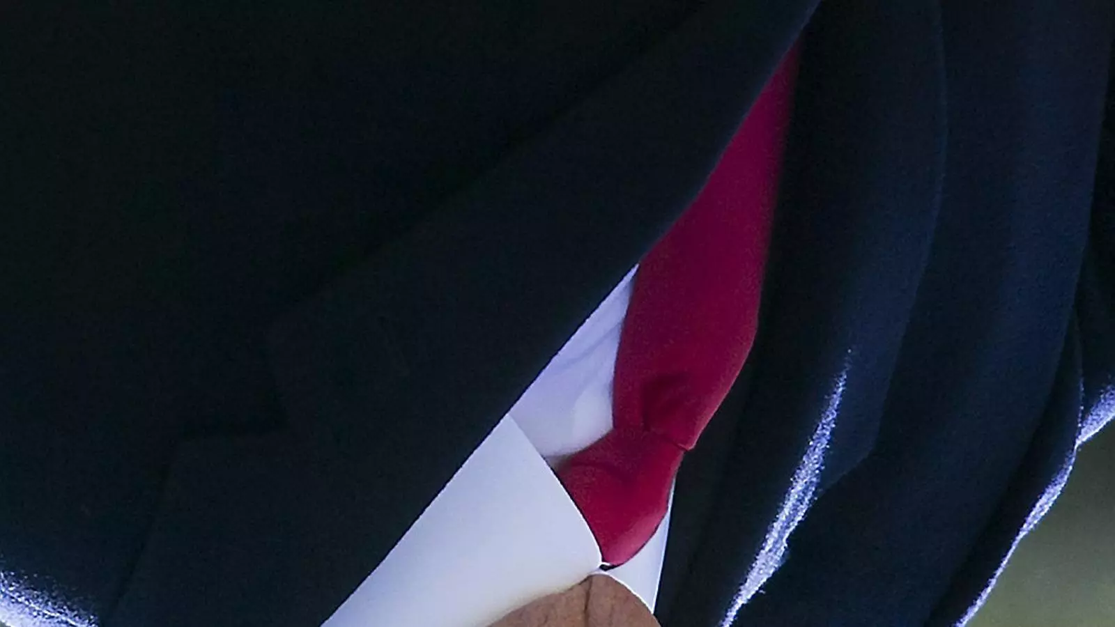 Una aerolínia, una financera i bistecs de luxe:
els ‘fails’ de Donald Trump “D’aquests tres casos n’aprenem que posar un nom de prestigi com el de Trump als productes no garanteix cap èxit -recorda Carolina Luis Bassa, experta de la UPF-Barcelona School of Management-. Si es vol triomfar a llarg termini, cal tenir una bona idea, fer un bon producte i saber analitzar correctament el mercat”, conclou.