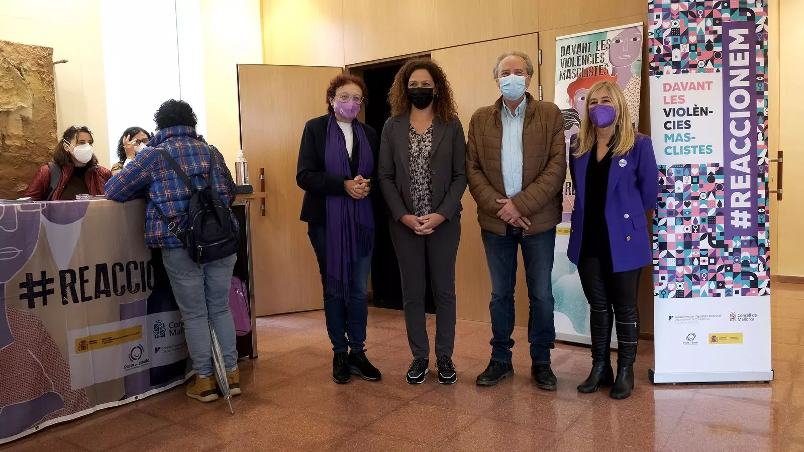 Les autoritats inauguren les jornades “Violències masclistes; un abordatge sistèmic” a Petra