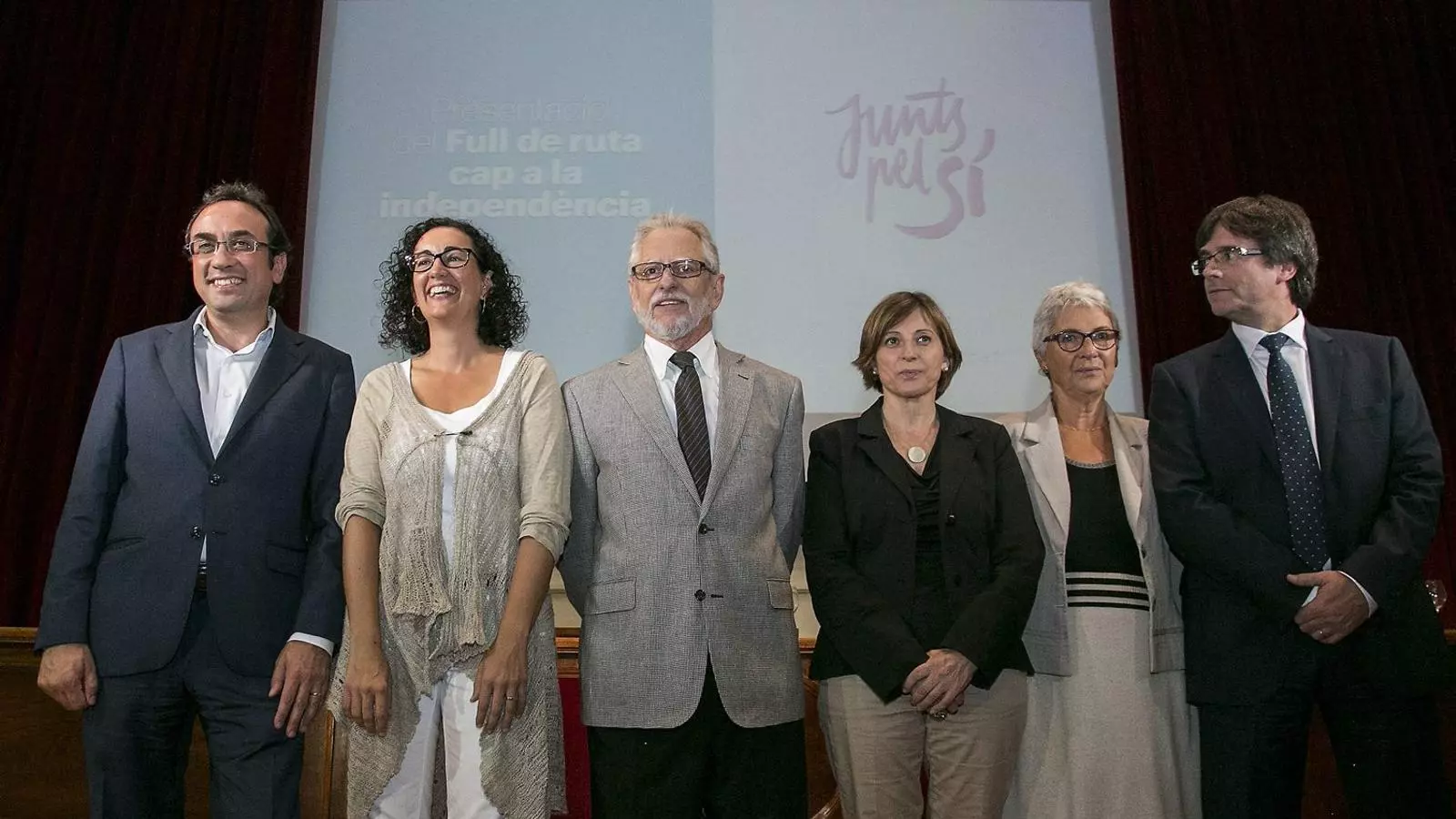 Rull, Rovira, Pi-Sunyer, Forcadell, Casals i Puigdemont van participar a l’acte de presentació del full de ruta de Junts pel Sí.