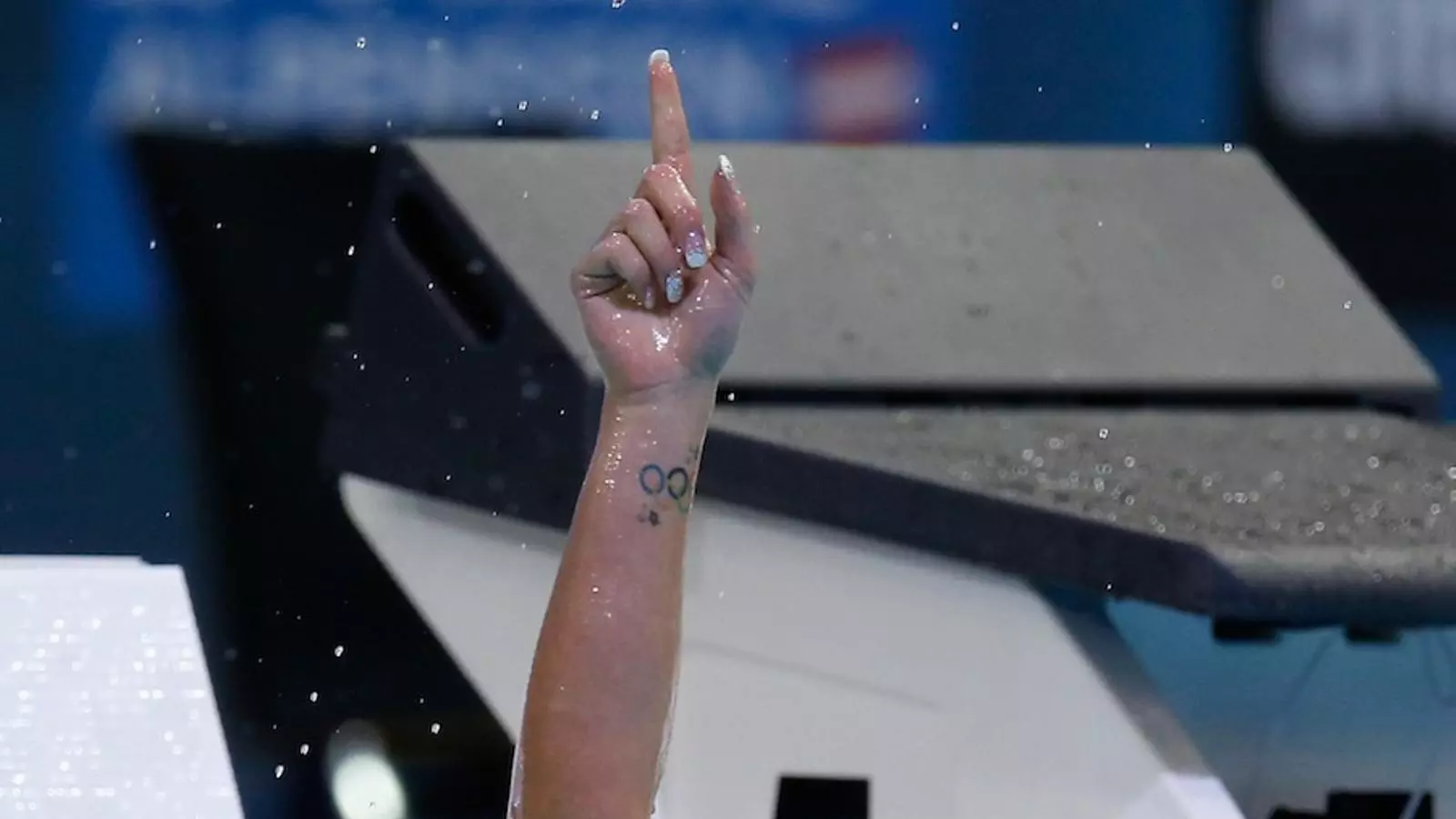 Mireia Belmonte celebra una de les sis medalles / GETTY IMAGES