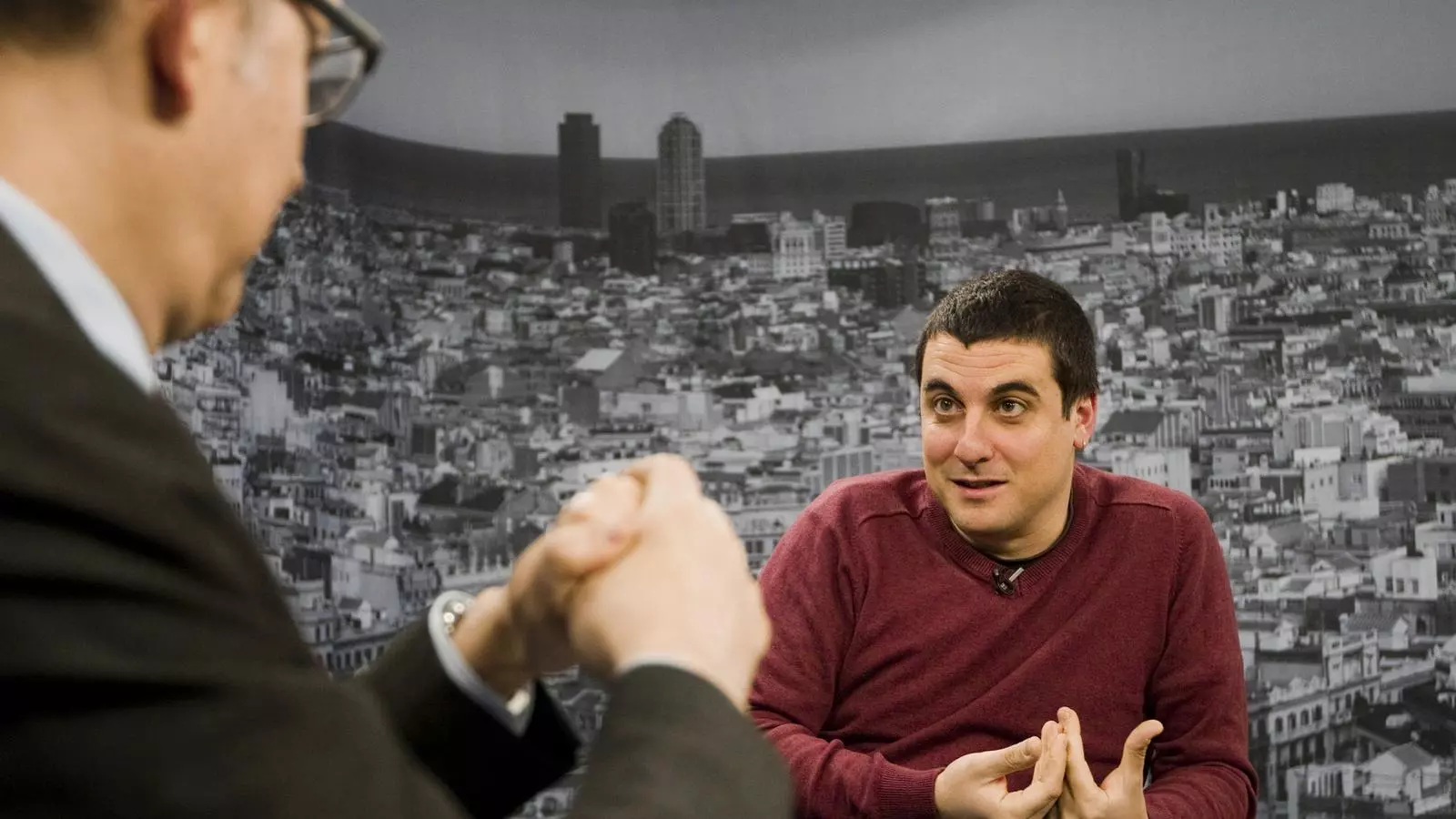Antoni Bassas i Quim Arrufat al plató de l'ARA