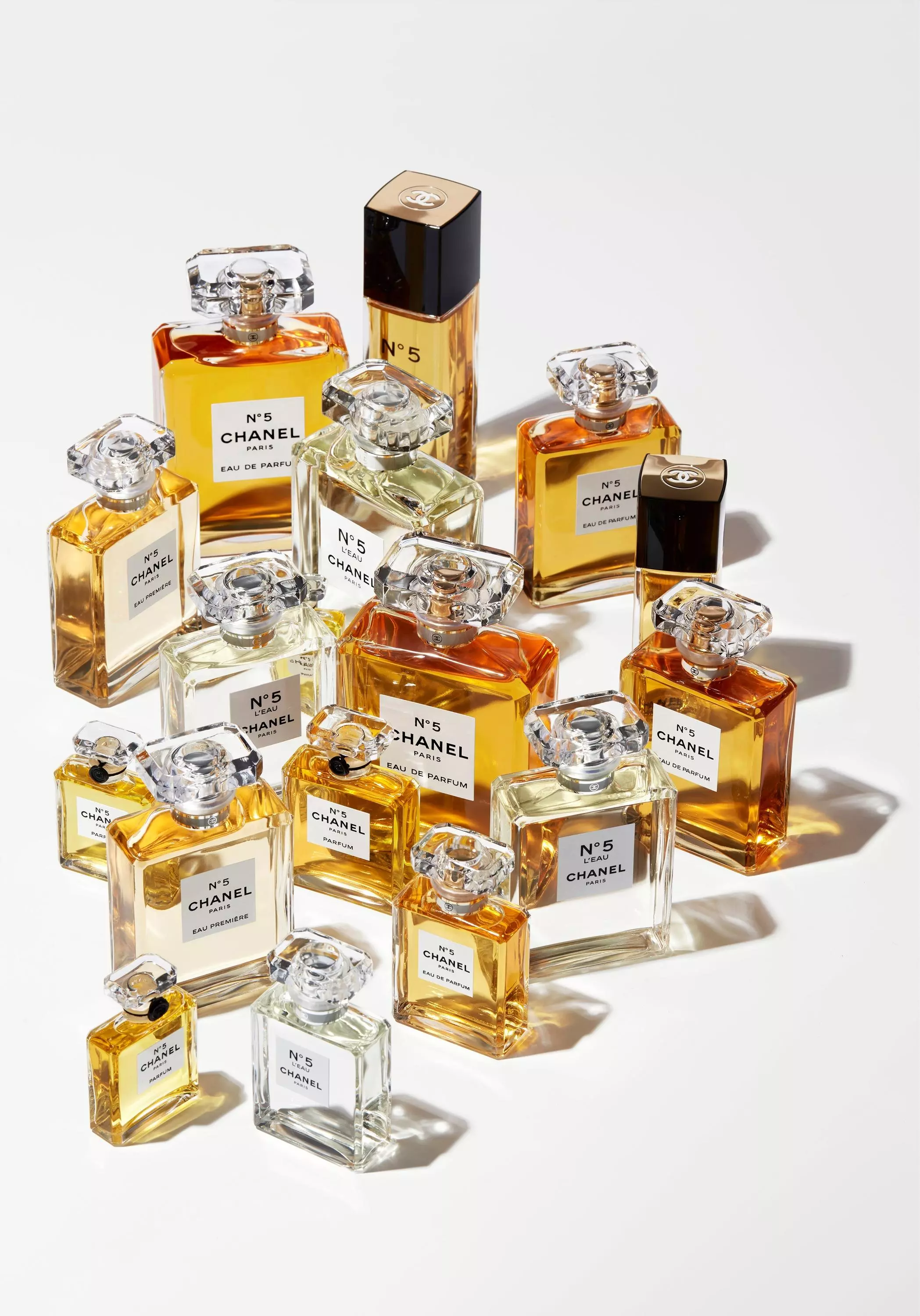 El perfum Nº5 de Chanel arriba als cent anys
