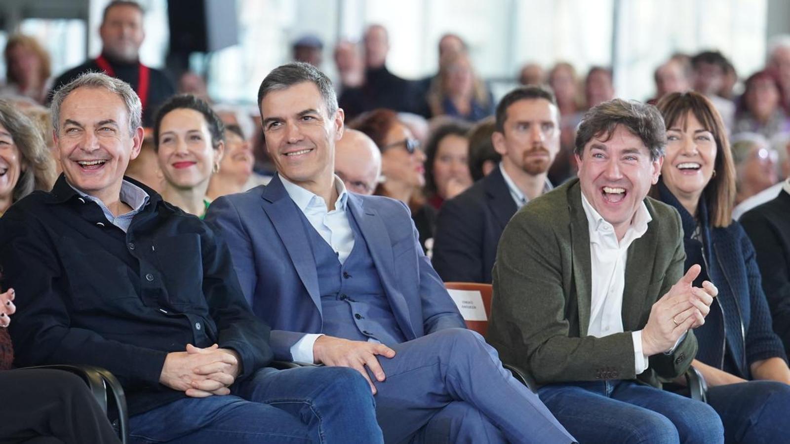 Sánchez junto a Zapatero en Bilbao