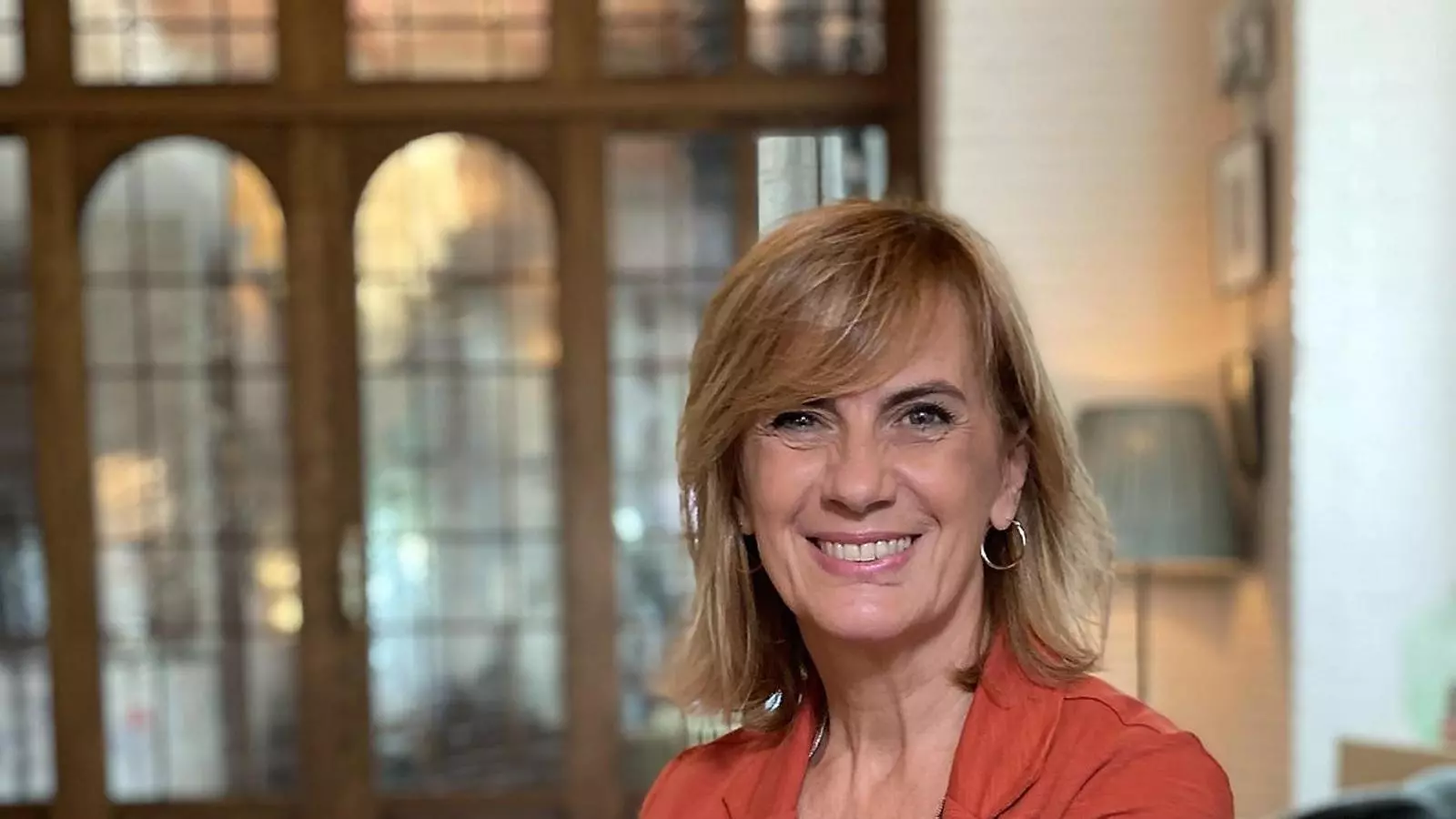 Gemma Nierga estrena avui a TV3 Els meus fills, un format derivat d’Els meus pares però amb famílies anònimes que s’enfronten a circumstàncies vitals complexes.