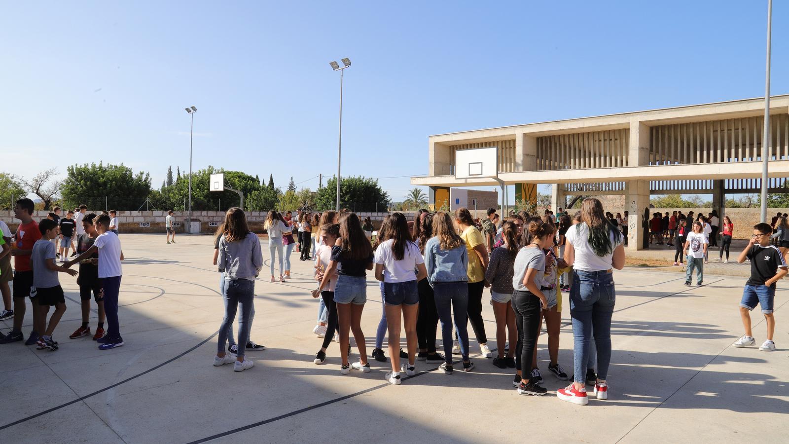 Un centre d'educació secundària de les Illes Balears, en una imatge d'arxiu