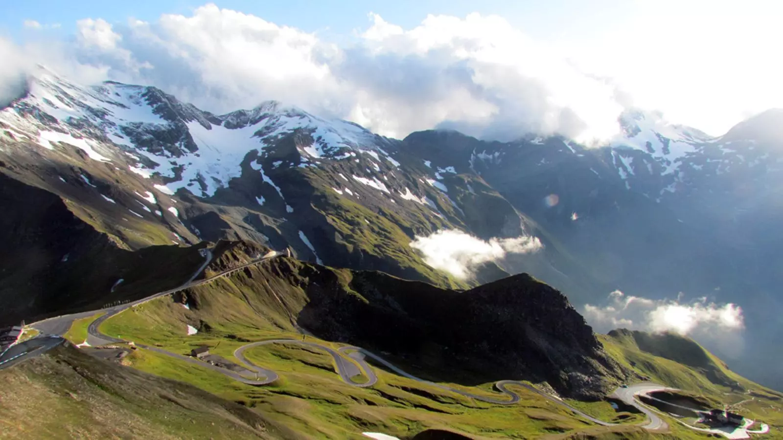 Neu als Alps austríacs, a prop de Kitzteinhorn, a mitjans d'agost