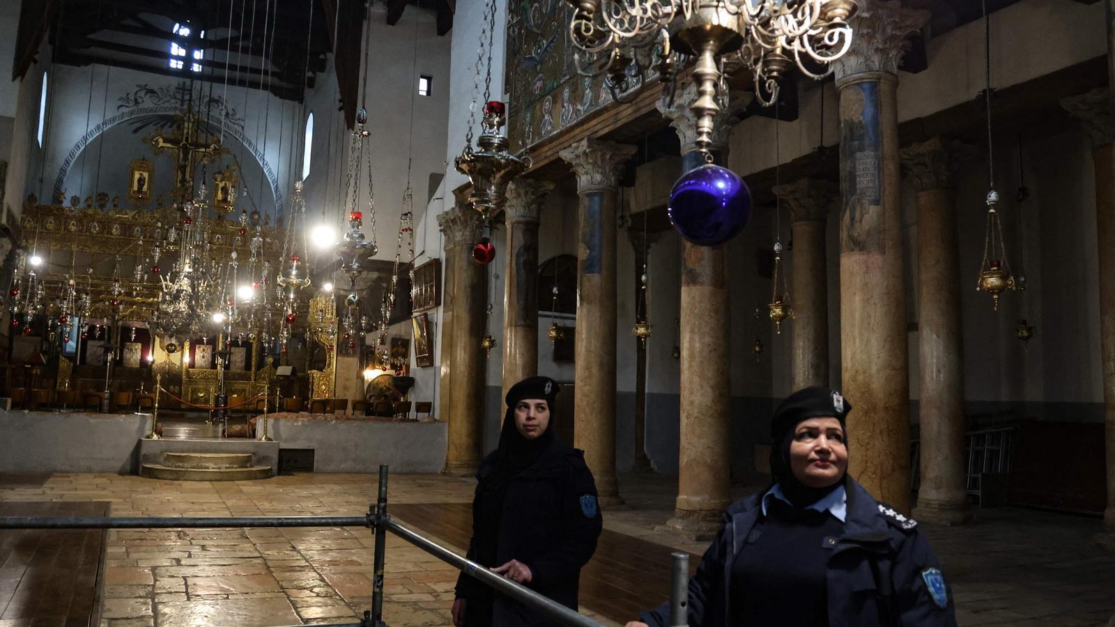 Forces de seguretat palestines a l'església de Betlem.