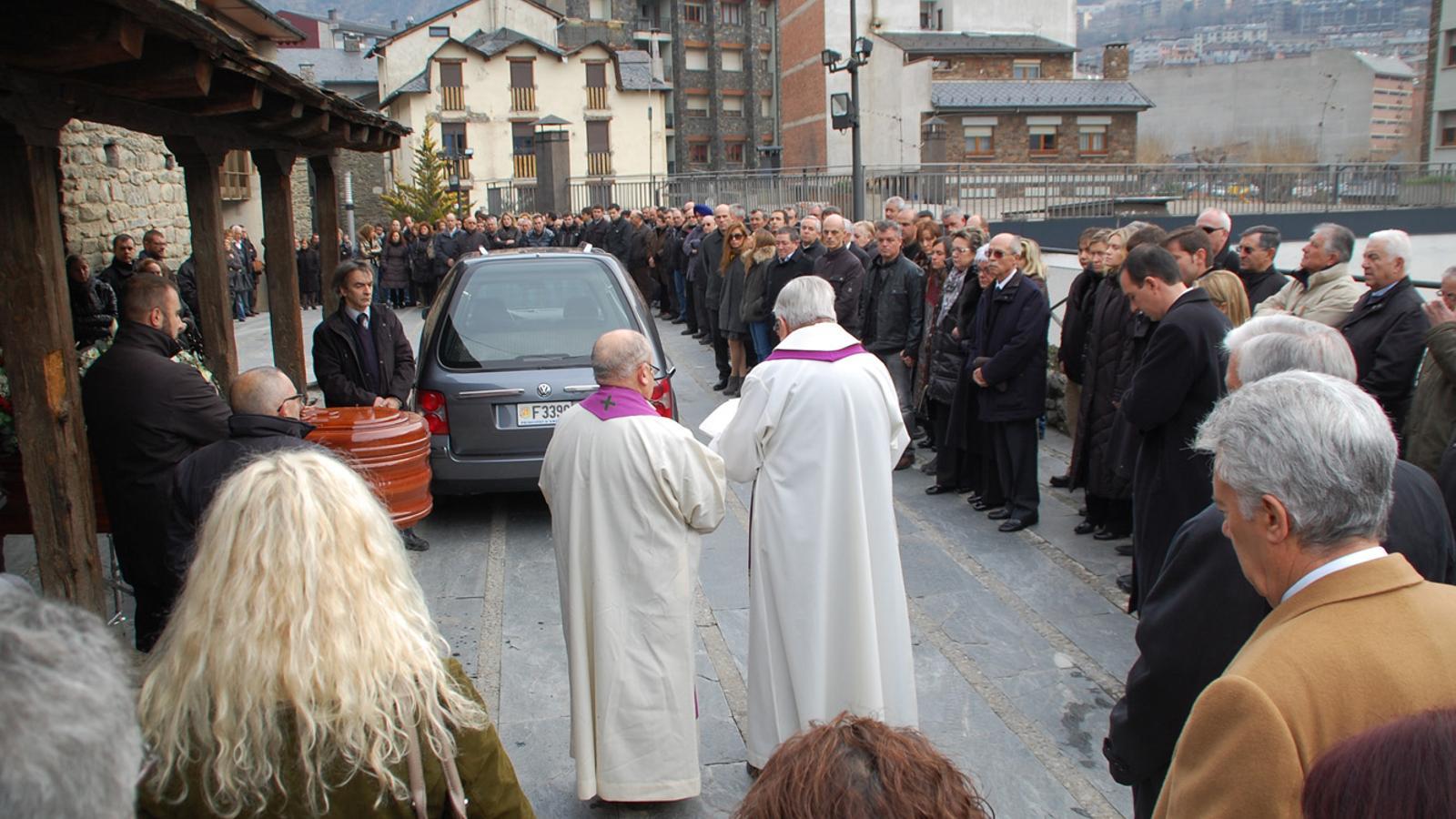 L'església de Santa Eulàlia d'Encamp ha acollit el comiat de Jordi Torres Alís.