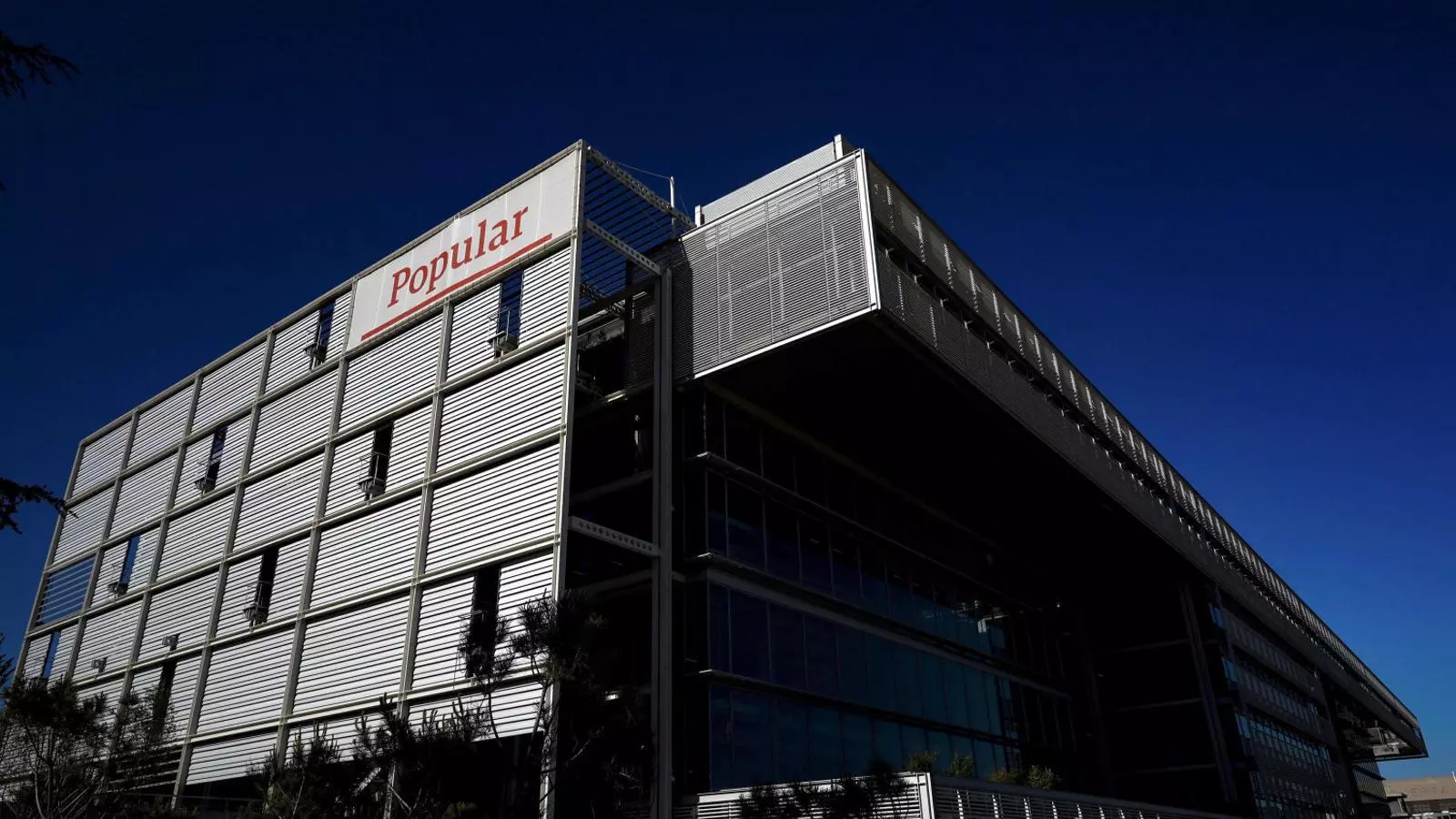La nova seu que el Banco Popular s’estava construint al barri madrileny de San Blas.