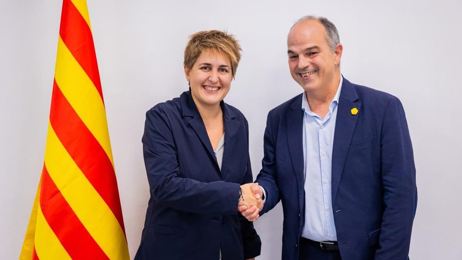The leader of the PNC, Marta Pascal, with the general secretary of Junts, Jordi Turull, this Friday.