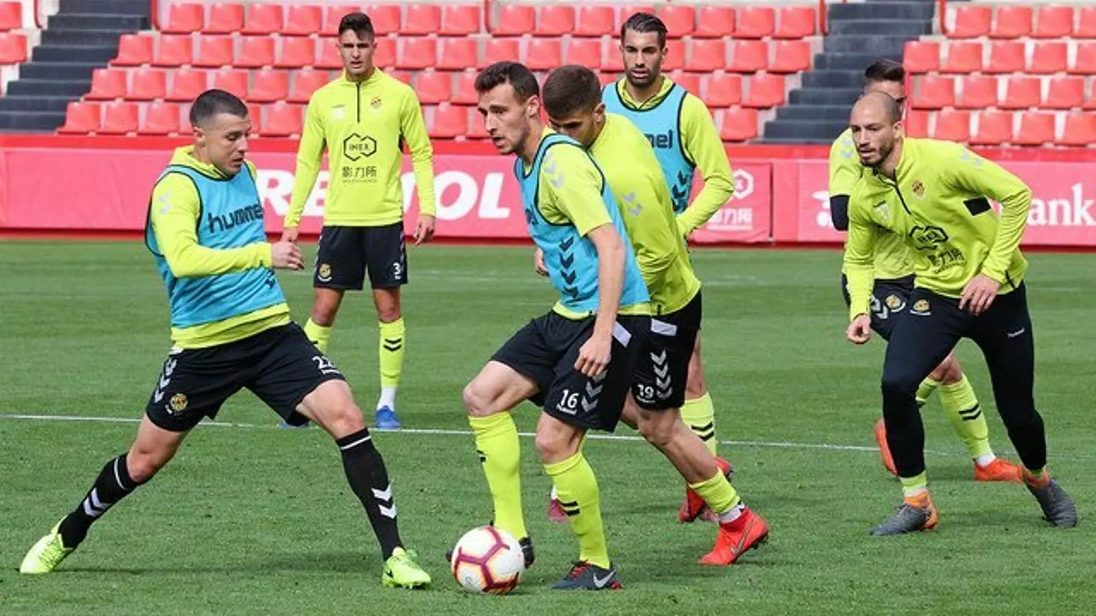 Els jugadors del Nàstic, durant un entrenament d'aquesta setmana
