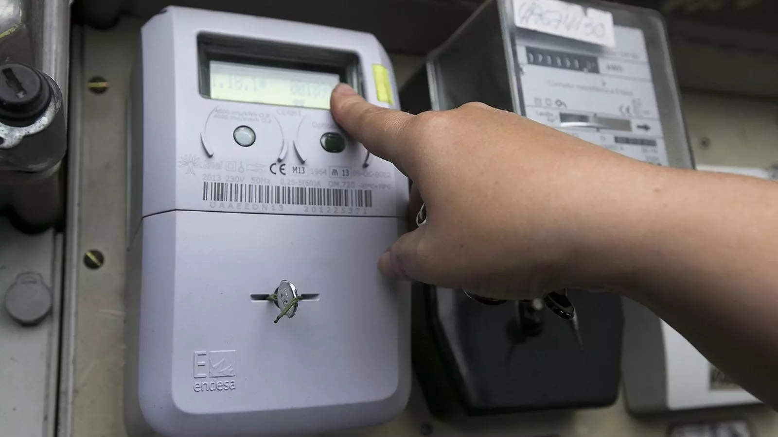 El Govern obligarà les grans elèctriques a pagar el deute acumulat per la pobresa energètica