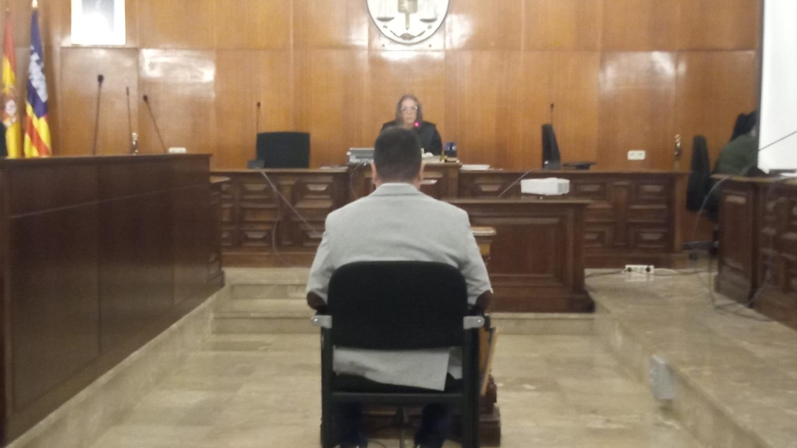 El ja condemnat, durant el judici.