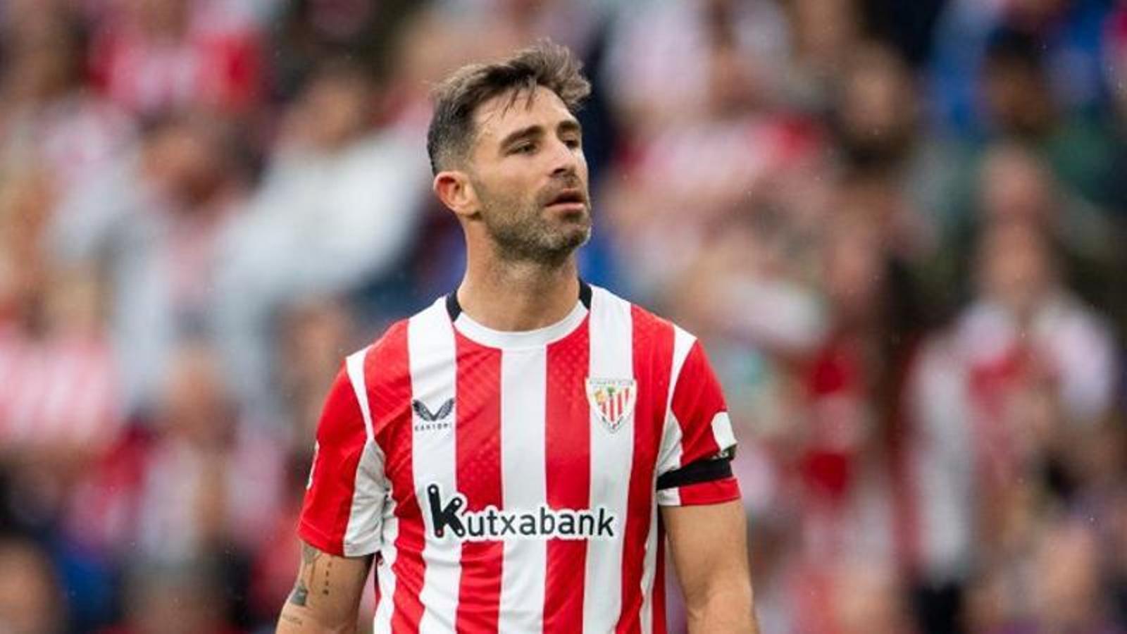 Yeray Álvarez in the Athletic Club shirt