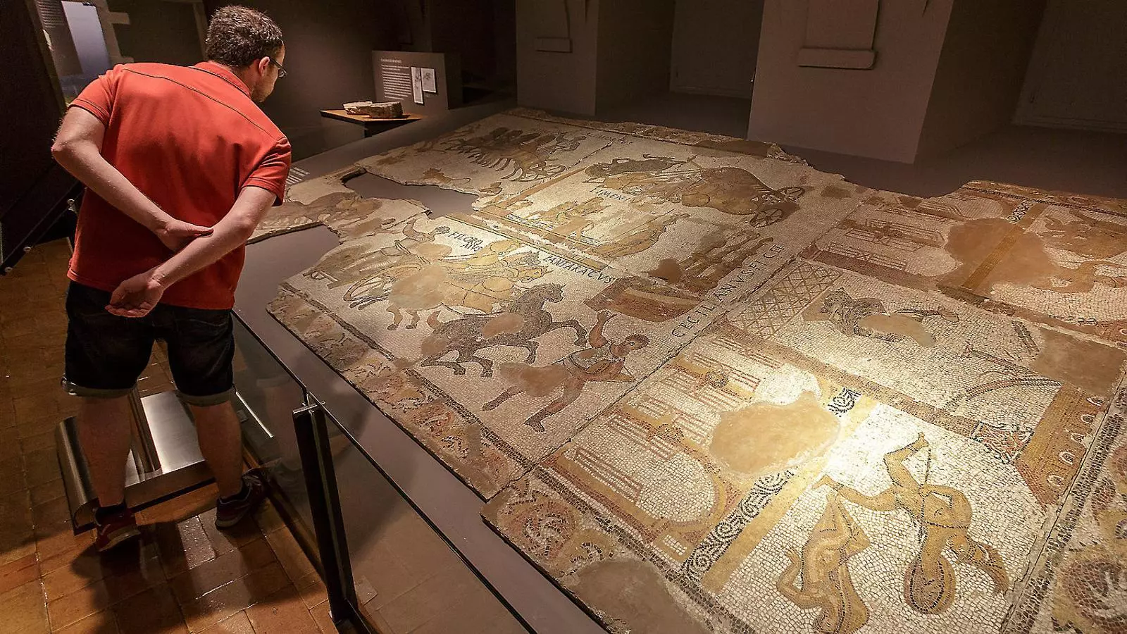 Tots els detalls d’una cursa romana de quadrigues