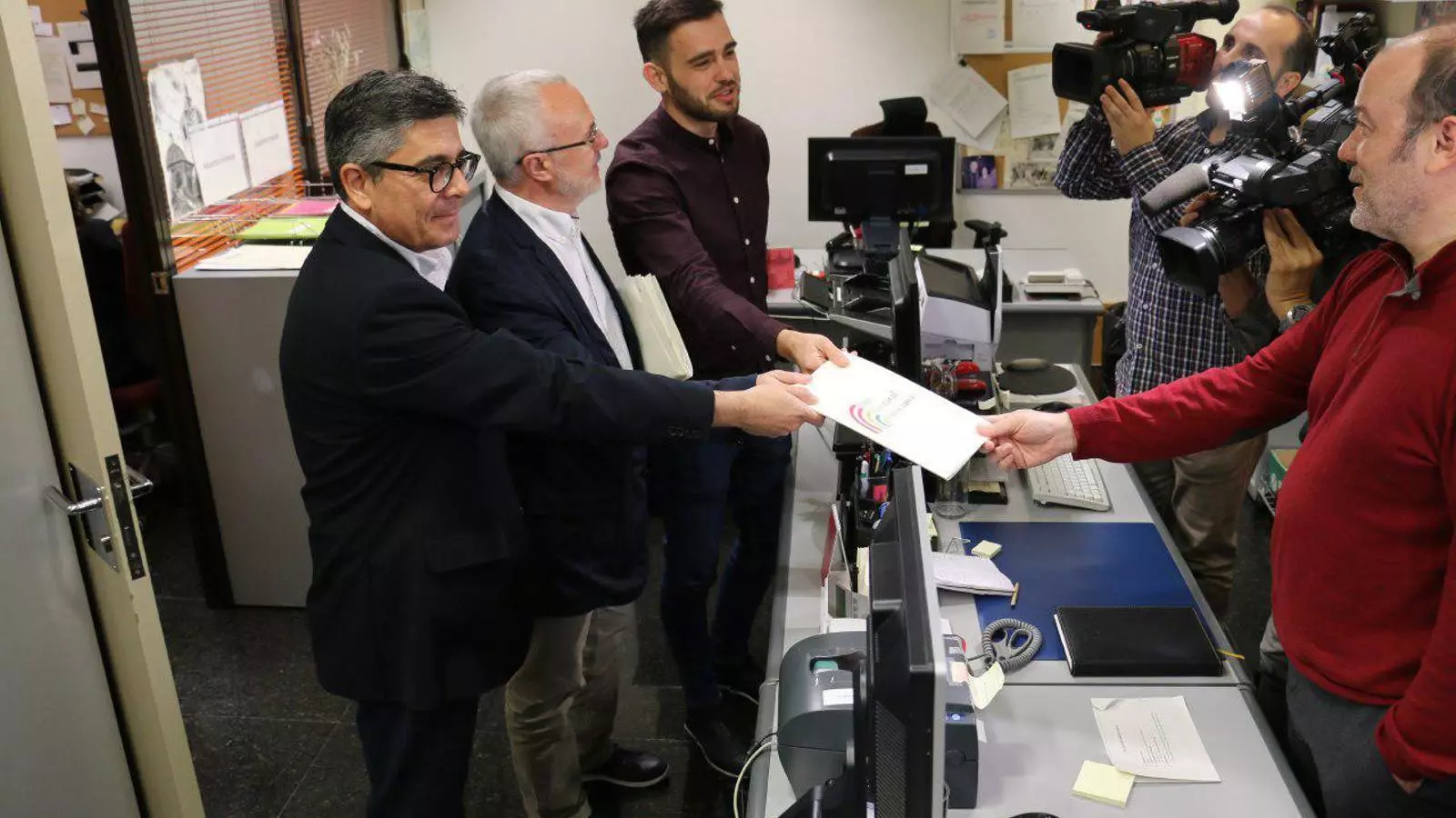 Els representants de PSPV, Compromís i Podem han registrat la proposta de reforma electoral a les Corts Valencianes.