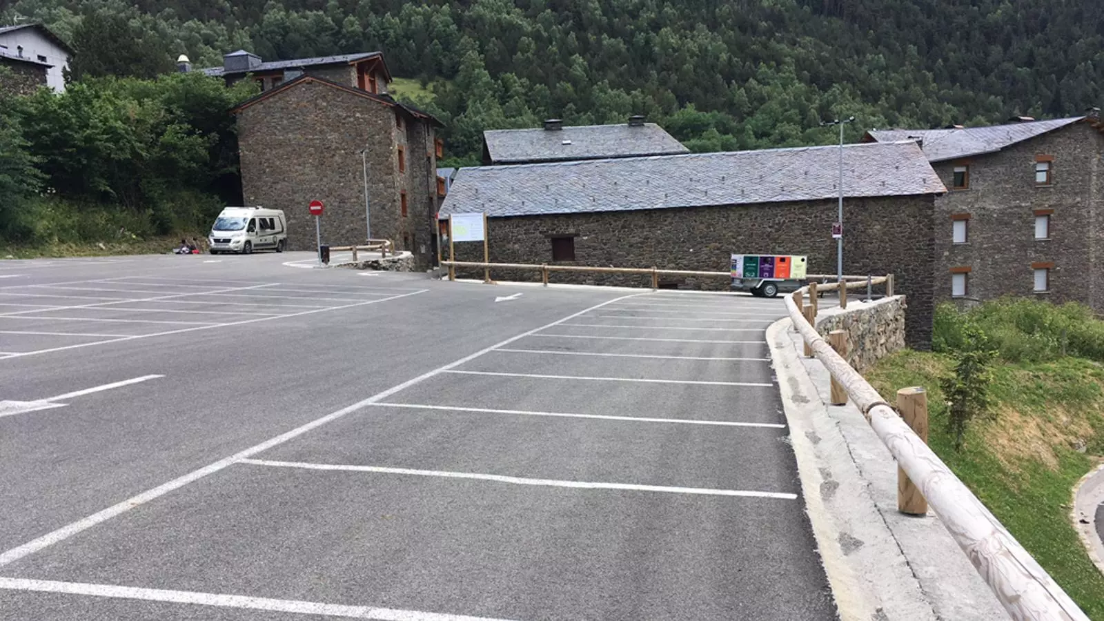 El nou aparcament del Serrat des d'on sortirà la llançadora. / ORDINO