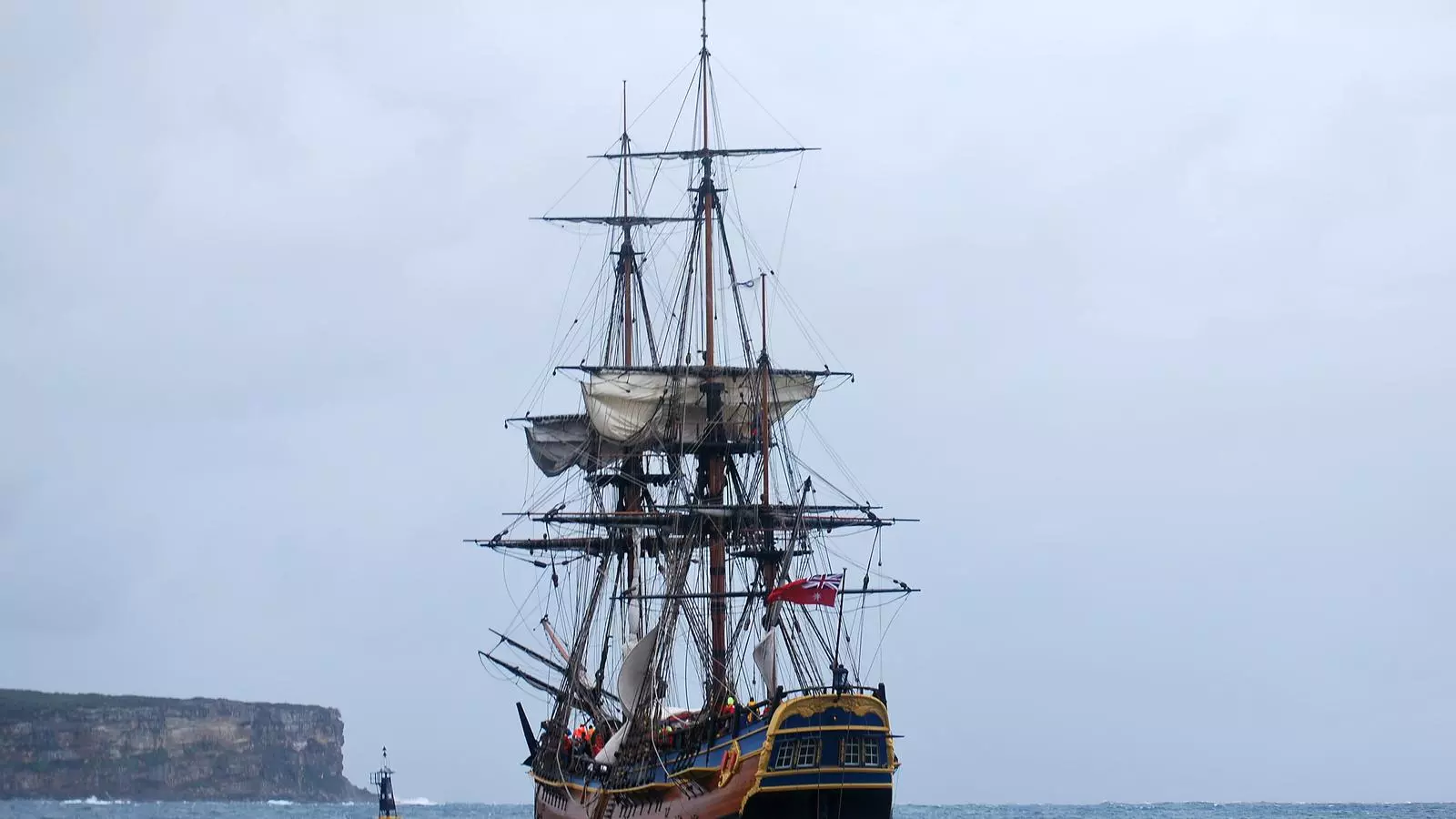 Una rèplica del vaixell 'Endeavour' que va portar James Cook a Nova Zelanda reproduirà aquest mes el trajecte que va fer fa 250 anys al voltant de l'illa.