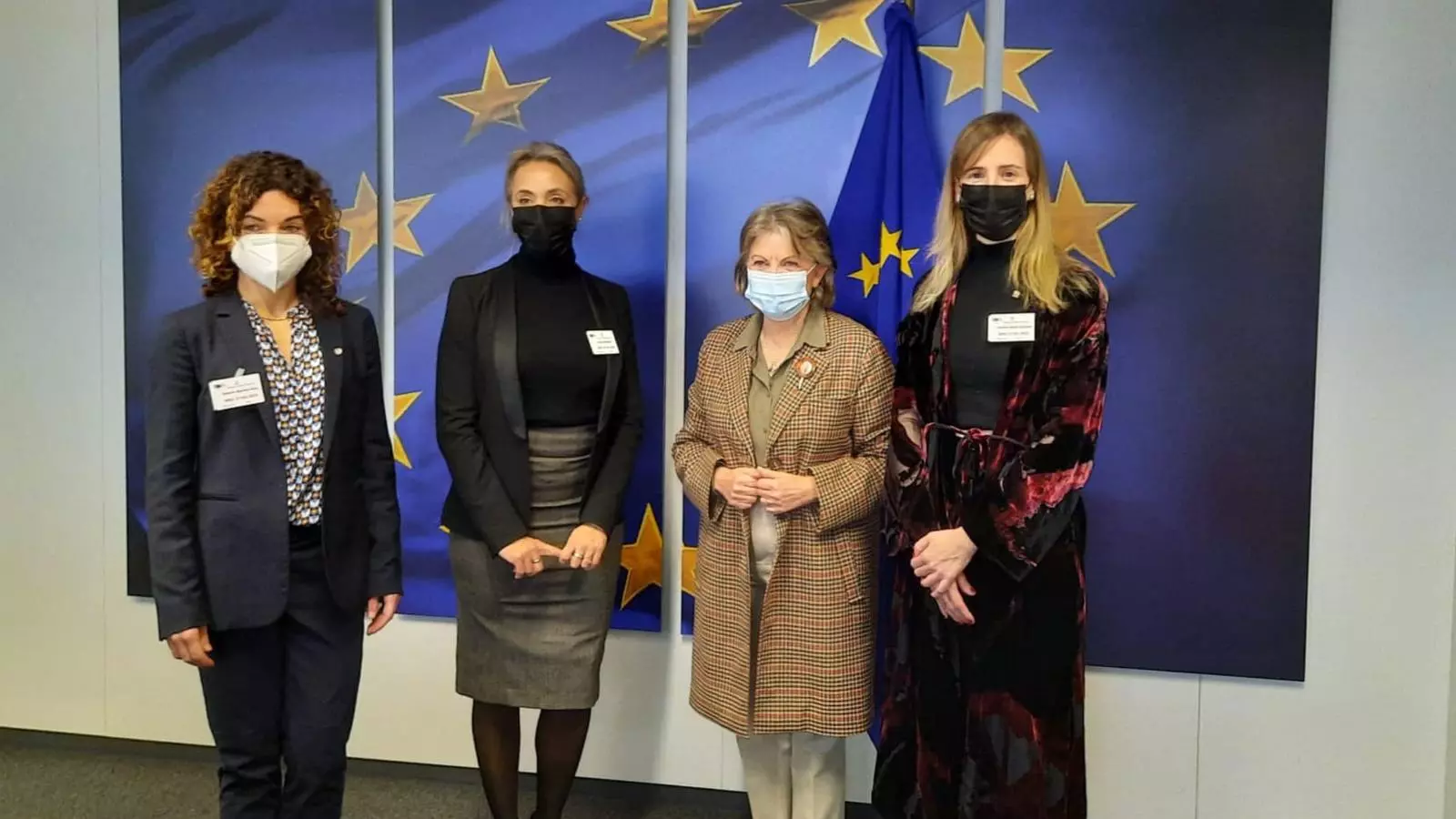 La consellera d'Hisenda, Rosario Sánchez, la consellera catalana d'Acció Exterior, Victòria Alsina, la vicepresidenta del govern occità, Nadia Pellefigue i la comissària europea de Cohesió i Reformes, Elisa Ferreira.