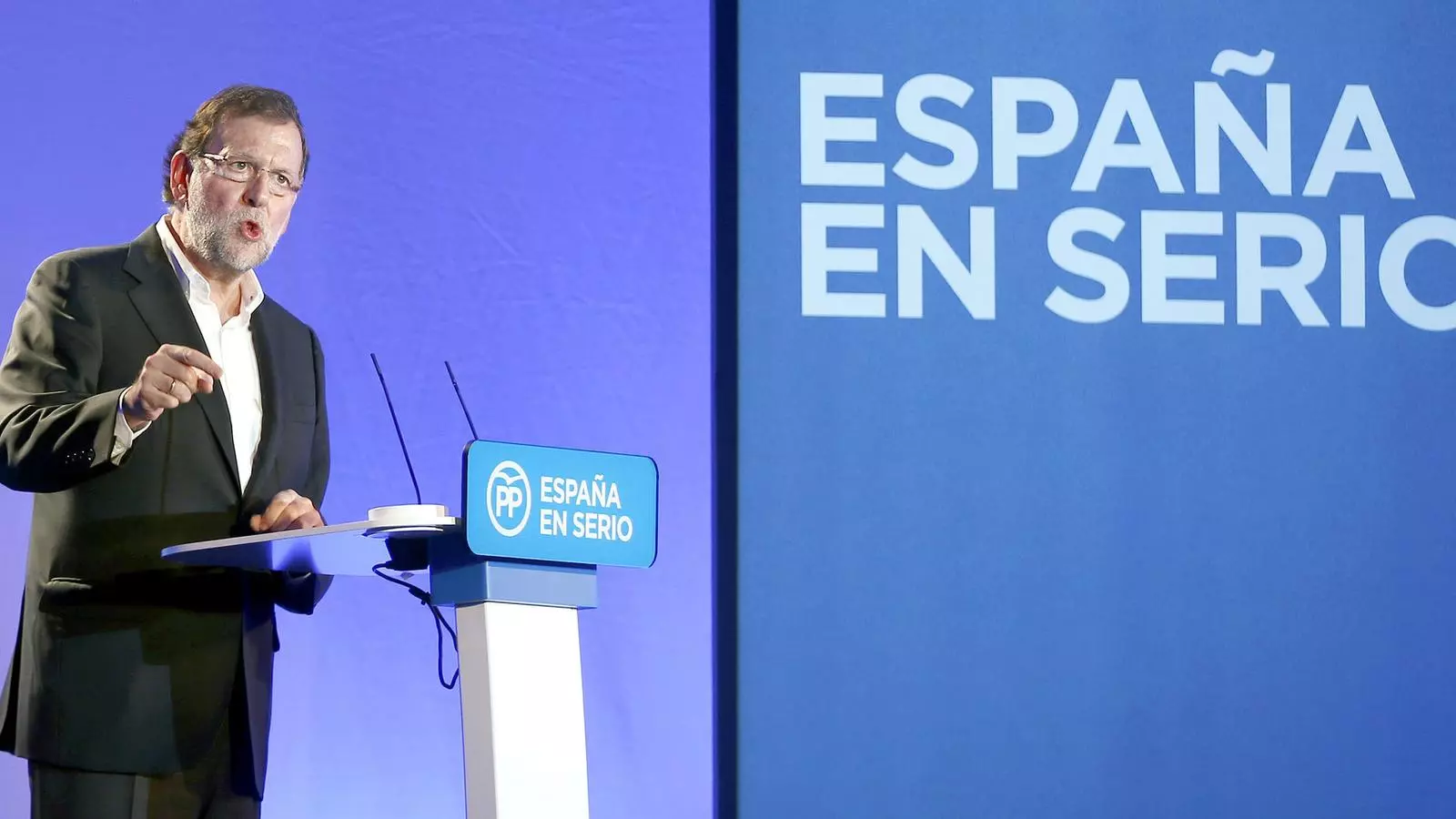 El president del govern espanyol, Mariano Rajoy, durant la seva intervenció en l'acte d'aquest dissabte a Barcelona per presentar les llistes del partit a les generals del 20-D / EFE