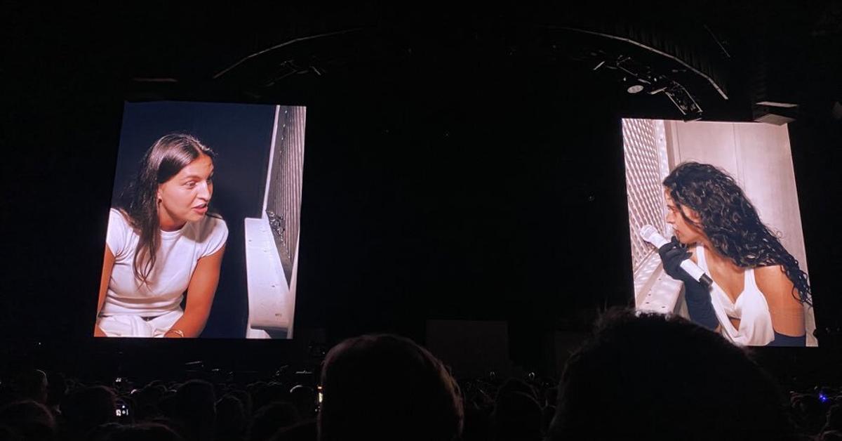 Una futbolista portuguesa ha estat la convidada sorpresa en el confessionari de l’últim concert de Rosalía de la gira ‘Lux’