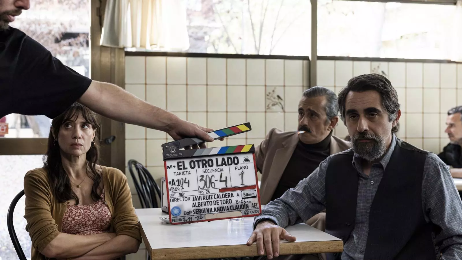 Berto Romero i María Botto en un moment de rodatge d''El otro lado'