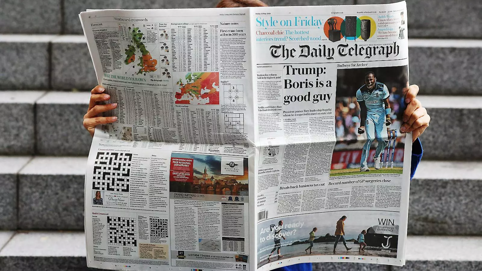 El Telegraph, un broadsheet diari, va ser fundat el 1855.