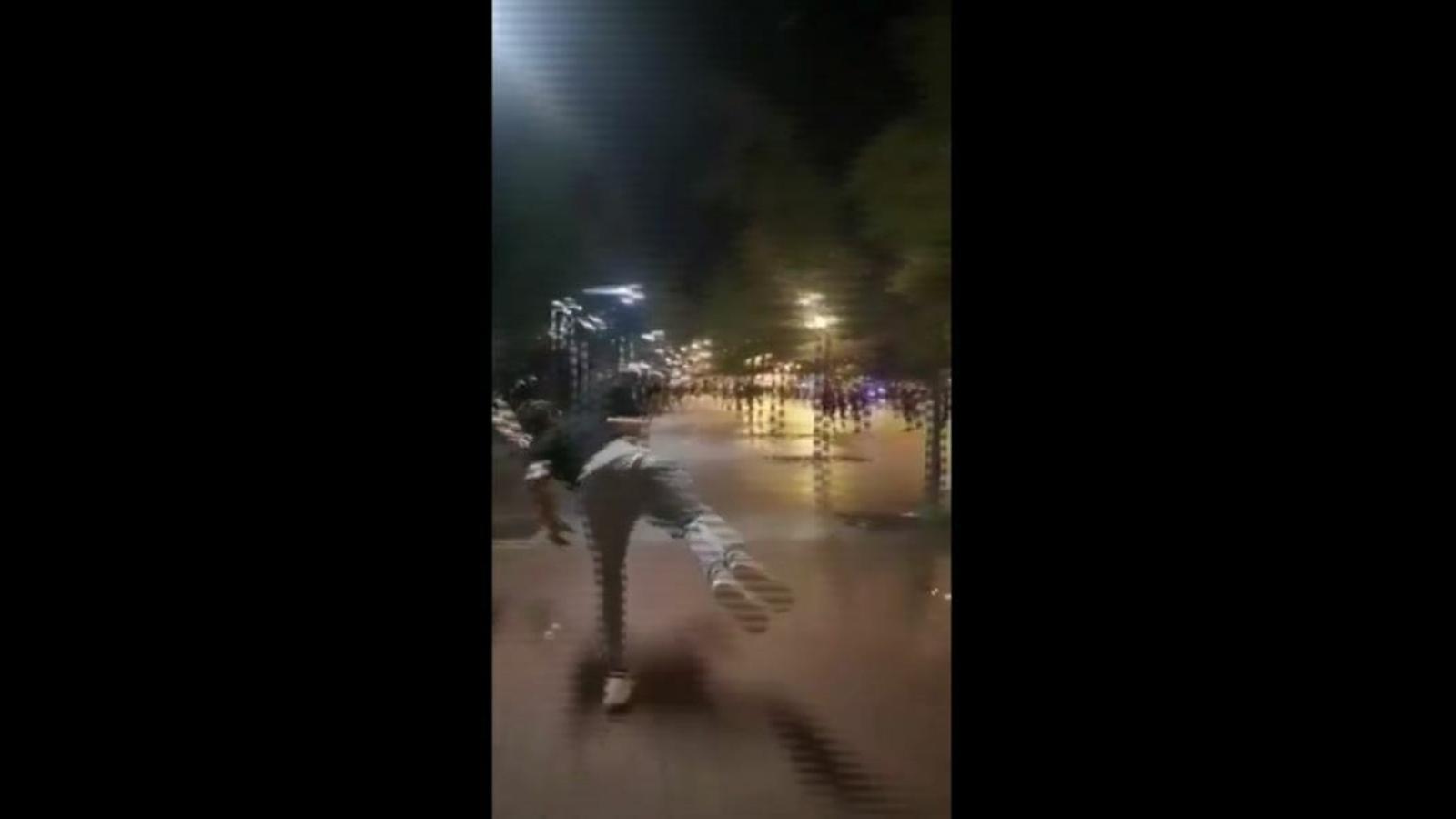 Nueve detenidos y cuatro Mossos heridos en una pelea en la fiesta mayor de Sabadell