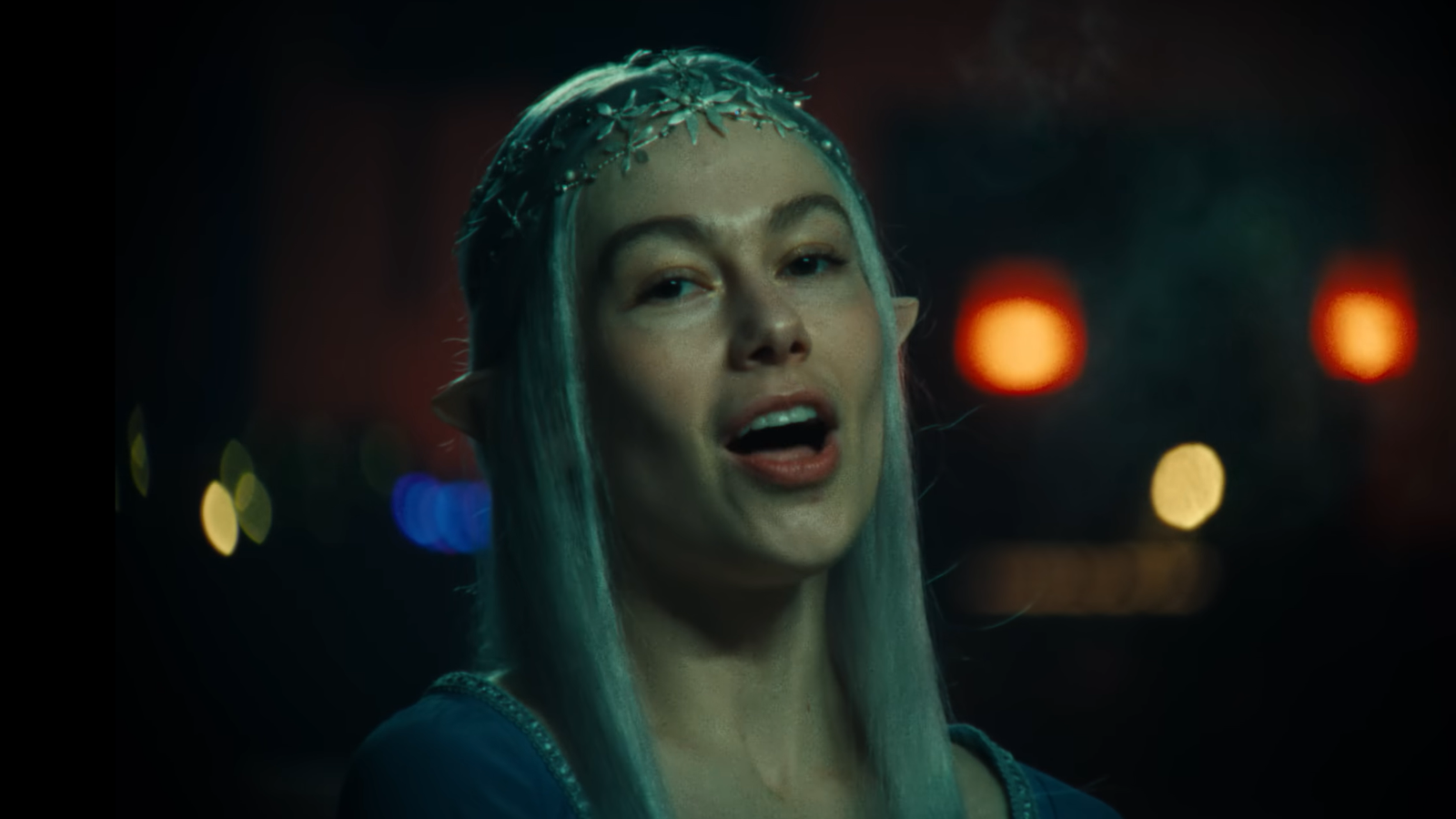 Phoebe Bridgers en una imagen del videoclip de la canción 'Lost boys'.