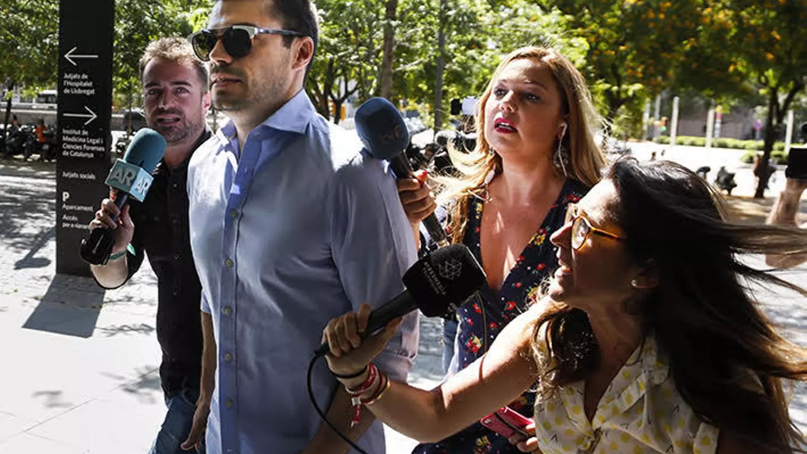Albert Cavallé a la seva arribada a la Ciutat de la Justícia