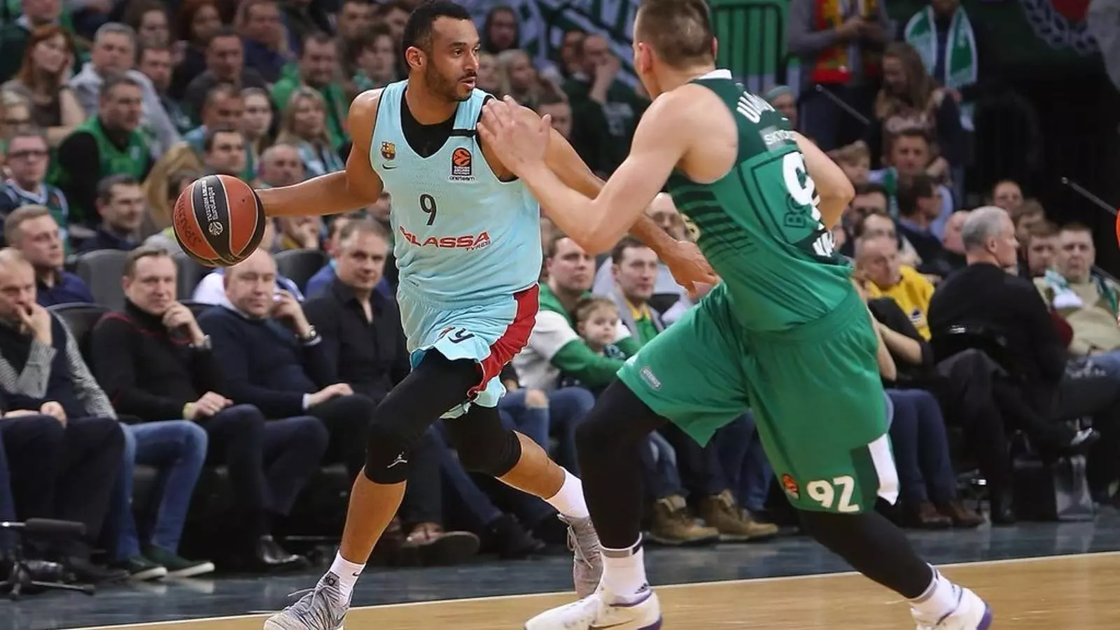 Adam Hanga estarà entre quatre i sis setmanes de baixa