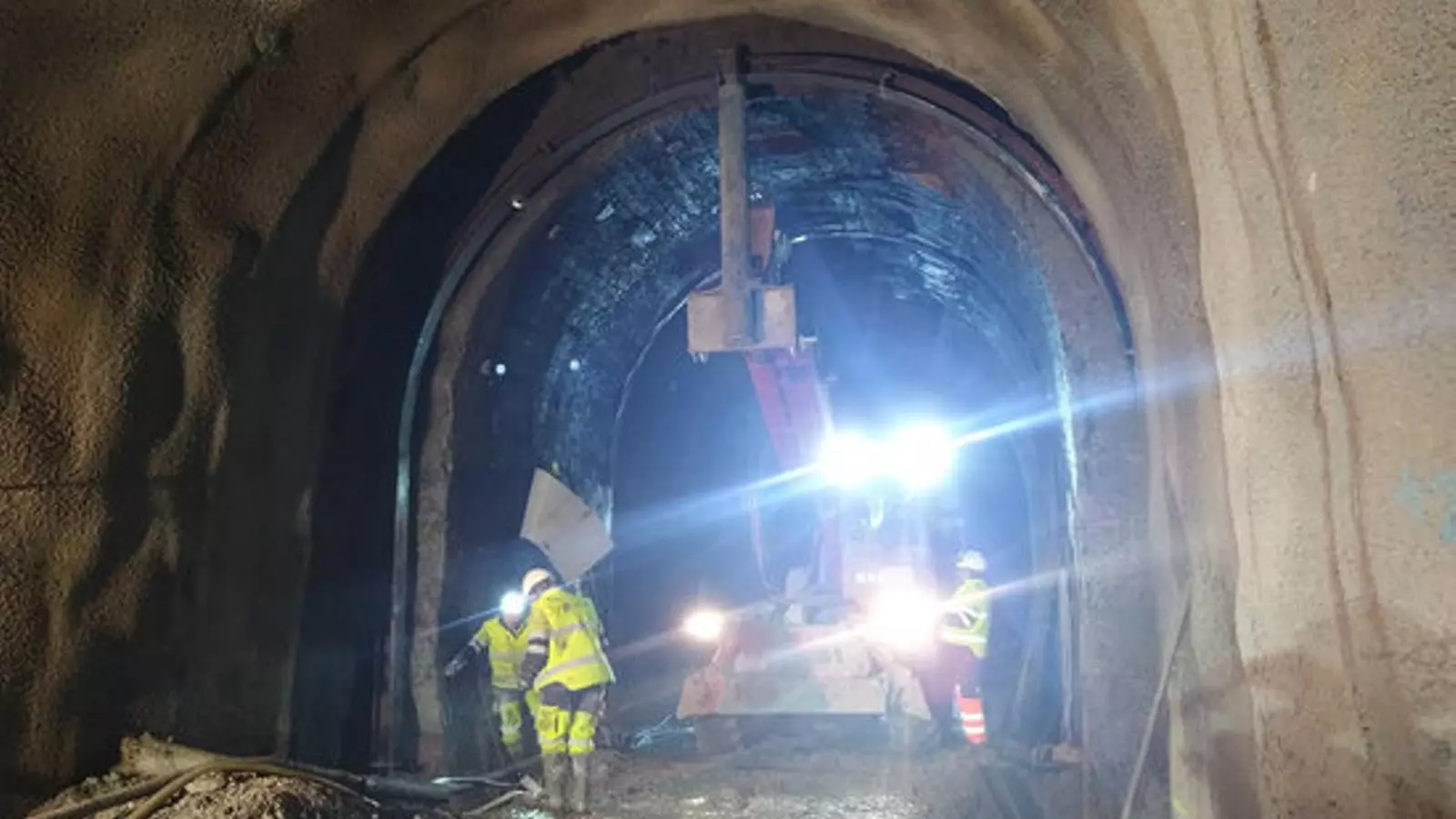 Imatge de les obres al túnel de Toses. / ADIF