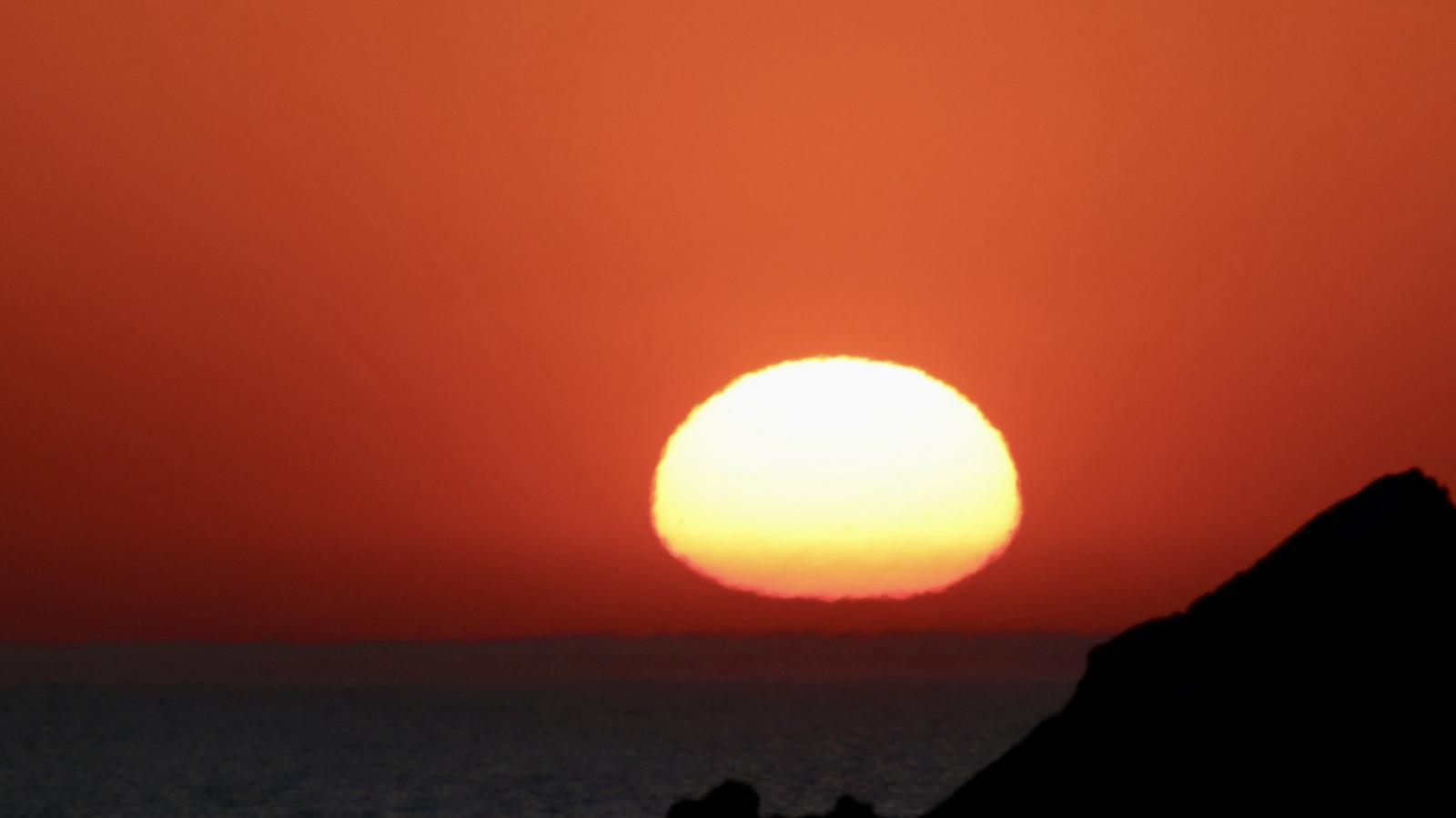 La noche ha sido tropical o localmente tórrida cerca del mar.