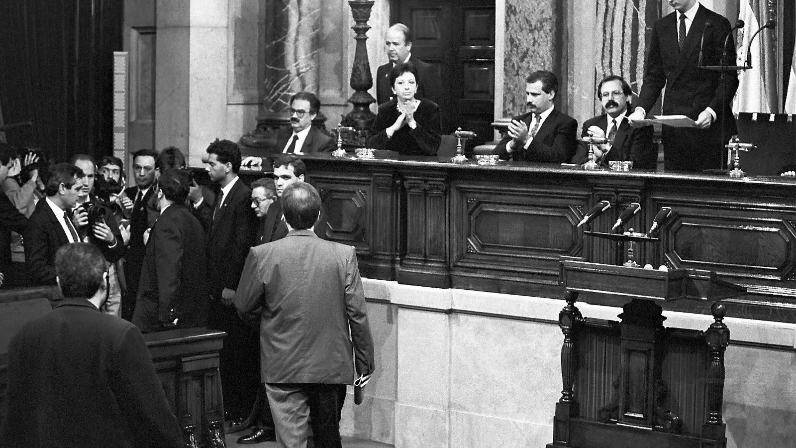 El príncep Felip VI, abans d’iniciar el seu discurs al Parlament avui fa 30 anys.