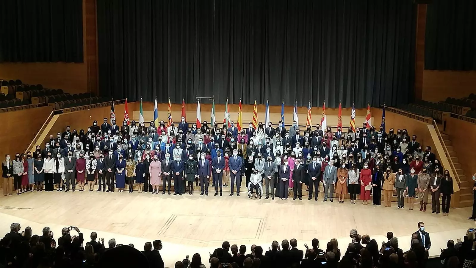 Final de l'acte d'entrega dels nous despatxos judicials a Barcelona