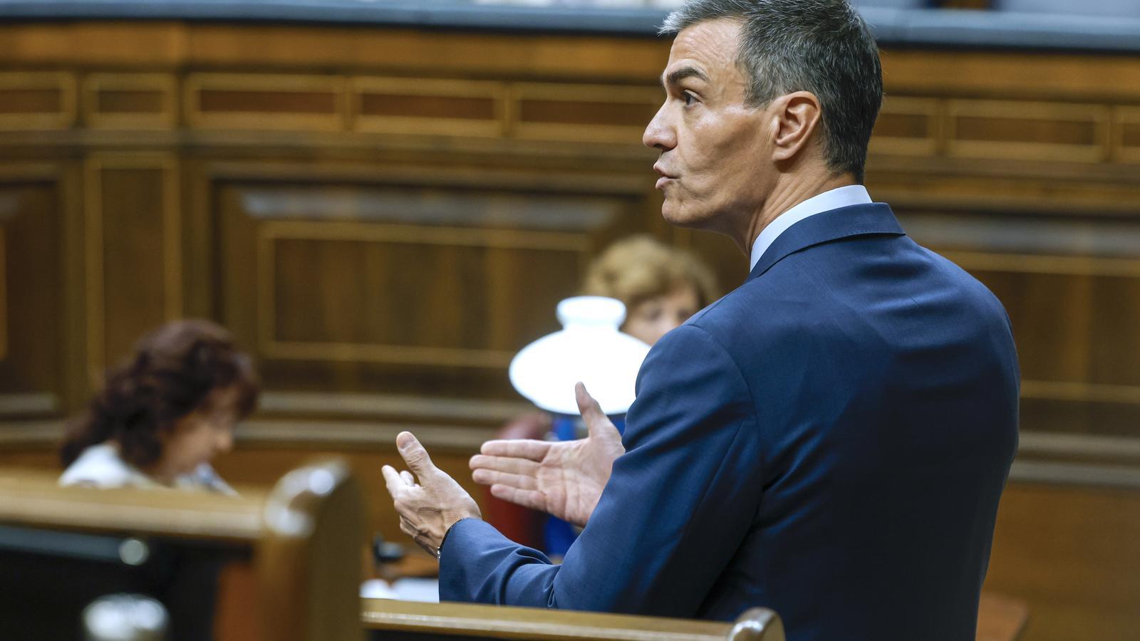 Sánchez durante una sesión de control al congreso