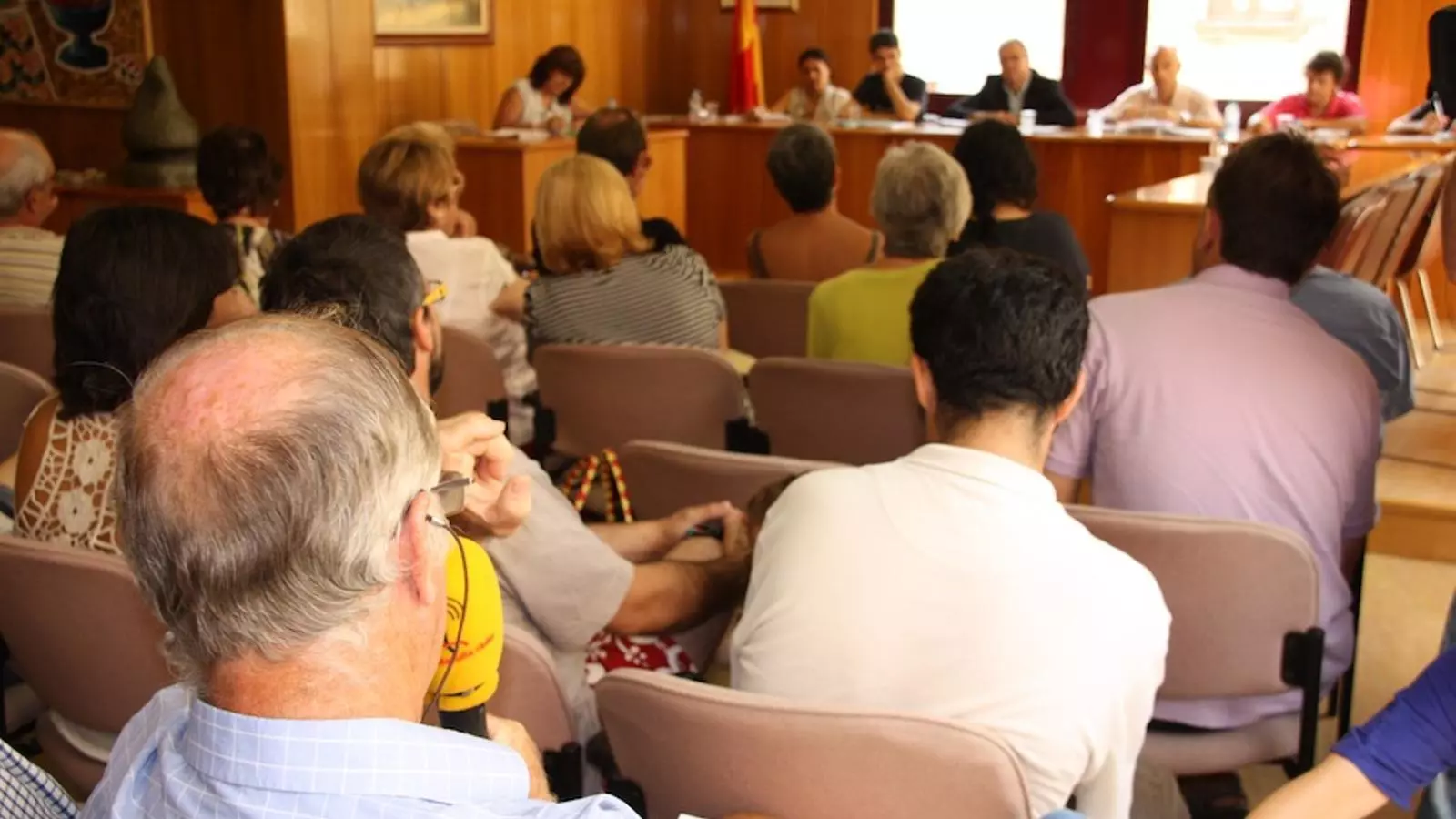 Una trentena de veïns han participat en la primera Audiència Pública d'Altafulla / ACN