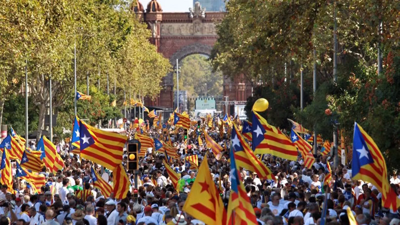 El Financial Times adverteix a l’Estat que «s’acaba el temps d’una solució negociada» amb Catalunya