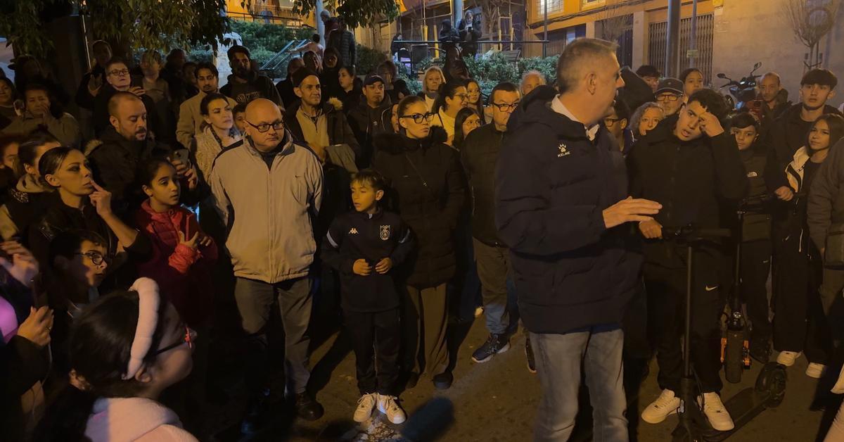 Badalona B9 Evacuation: Neighbors Block Parish Entrance