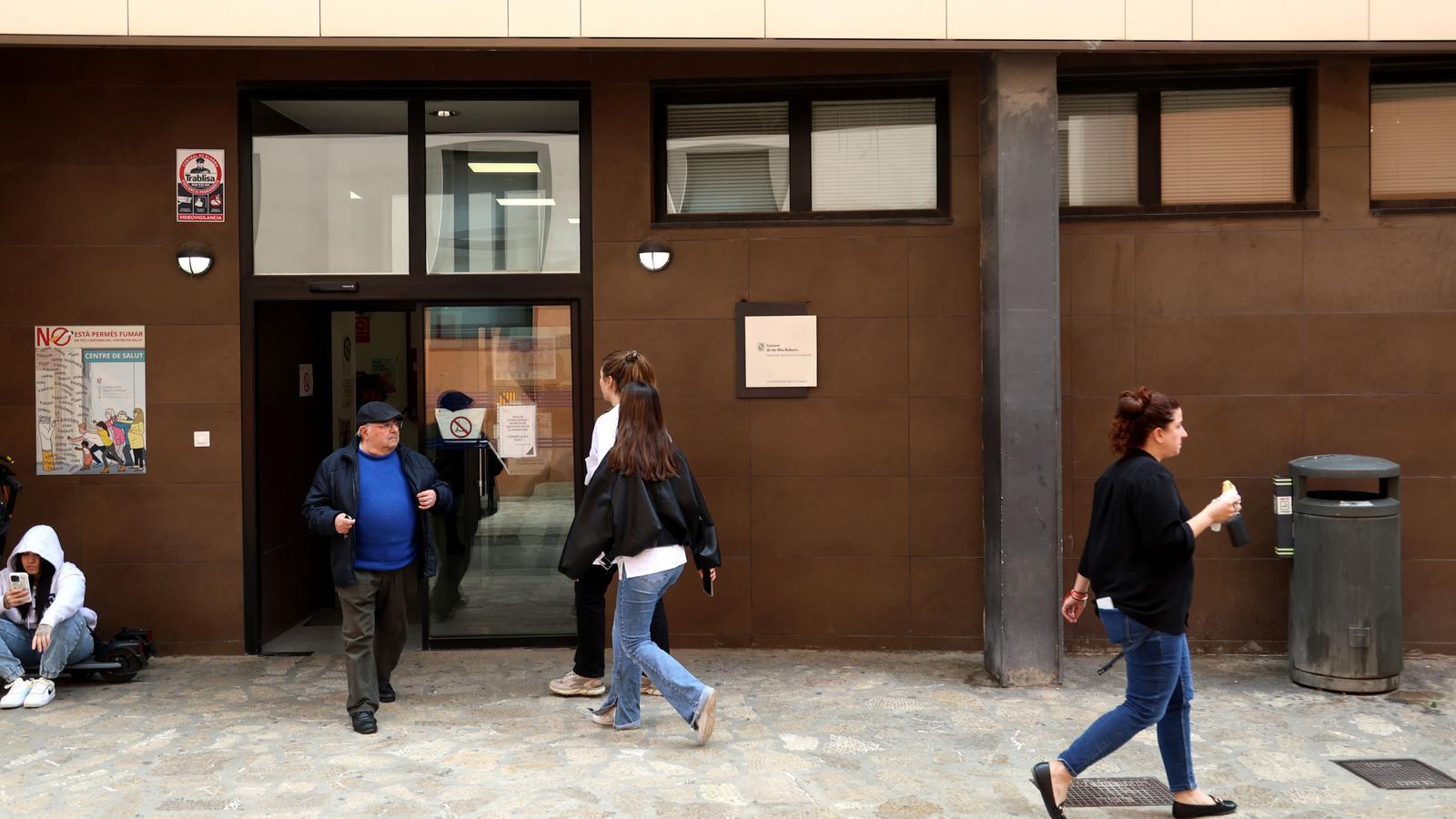 Eingang zum Gesundheitszentrum Escola Graduada.
