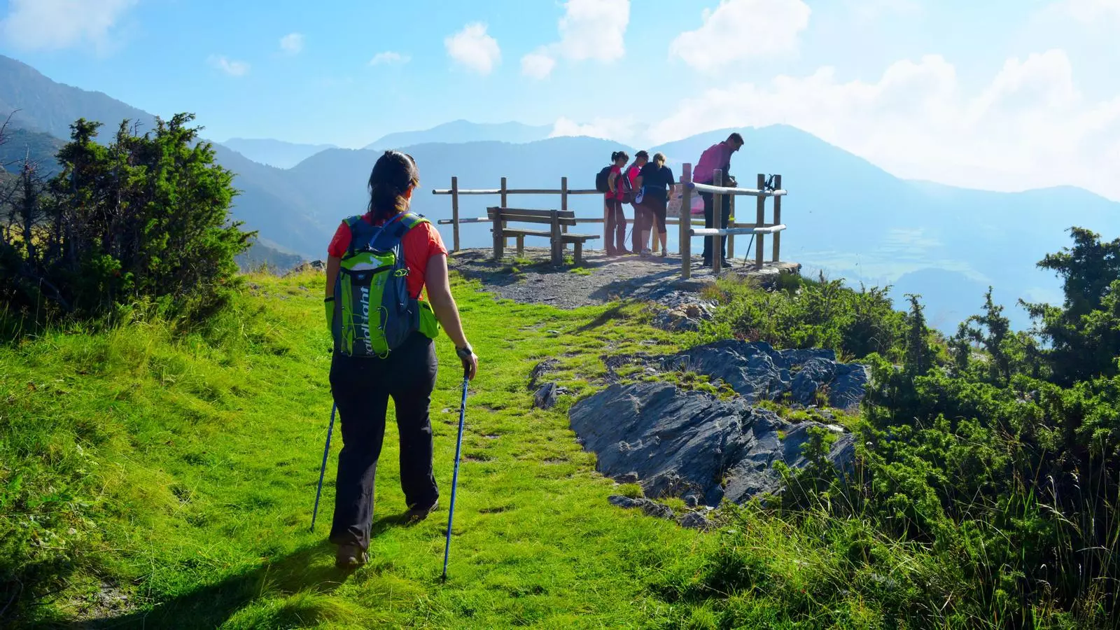 Pràctica de la marxa nòrdica / nordicwalking.cat