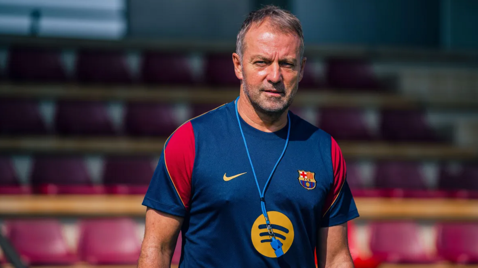 Hansi Flick, in a Barça training session this preseason