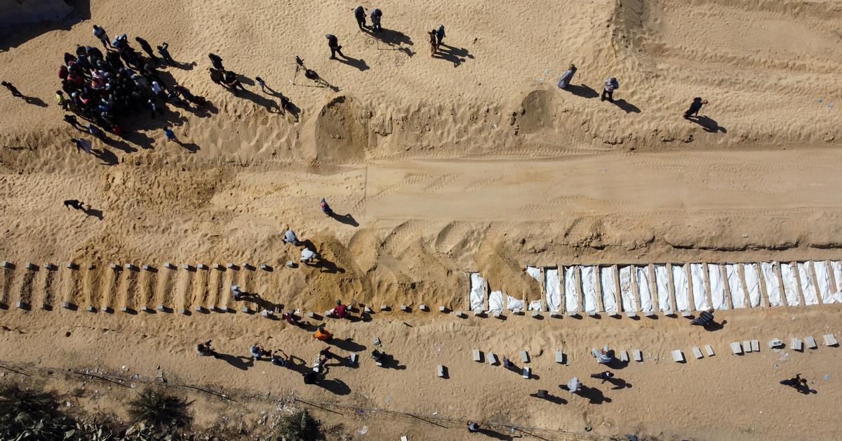 Palestinian Mass Burial: Mourning the Unknown Dead