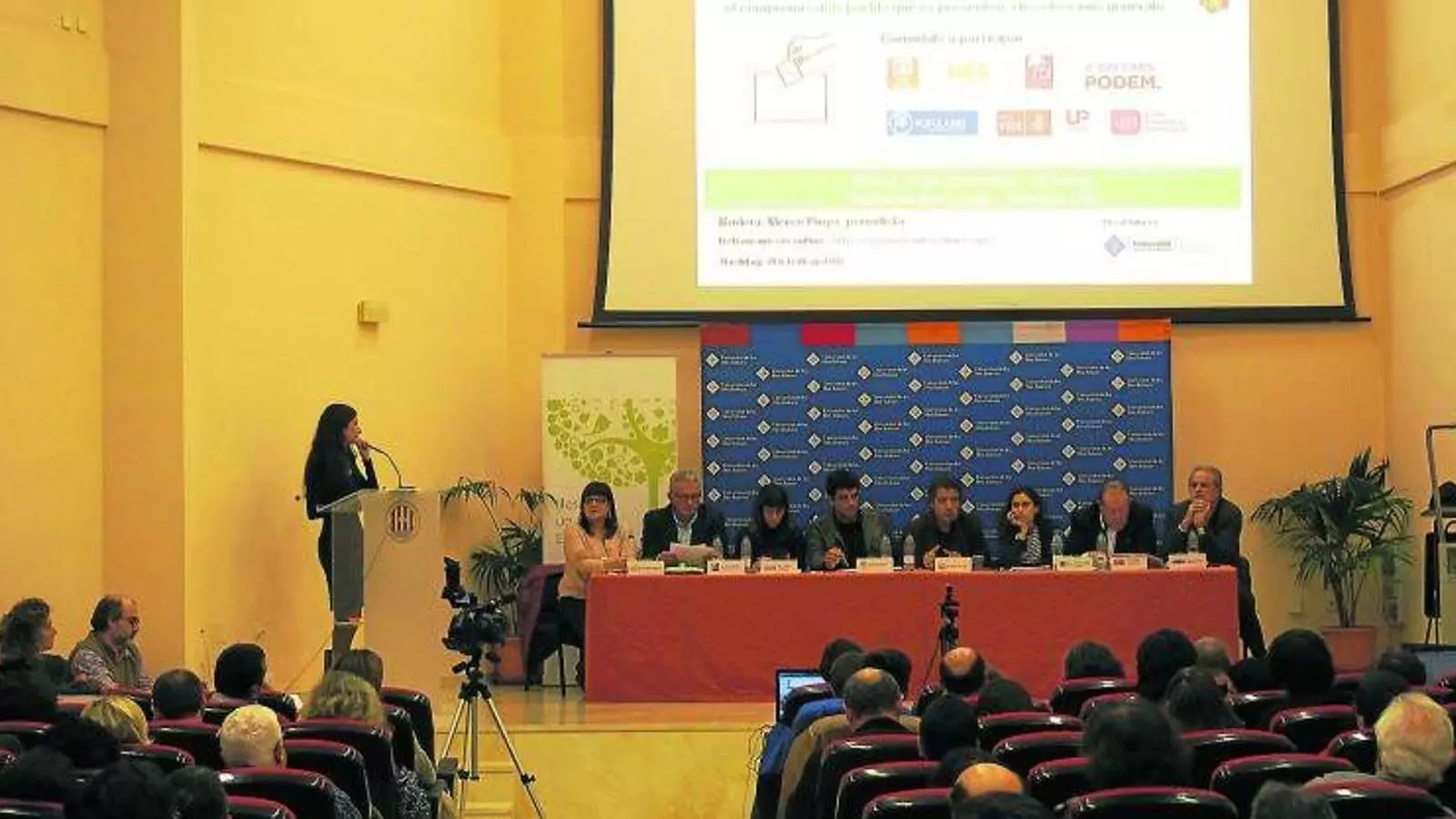 L’EDUCACIÓ INTERESSA
Illes per un Pacte organitzà un debat a 8 per parlar exclusivament d’educació.