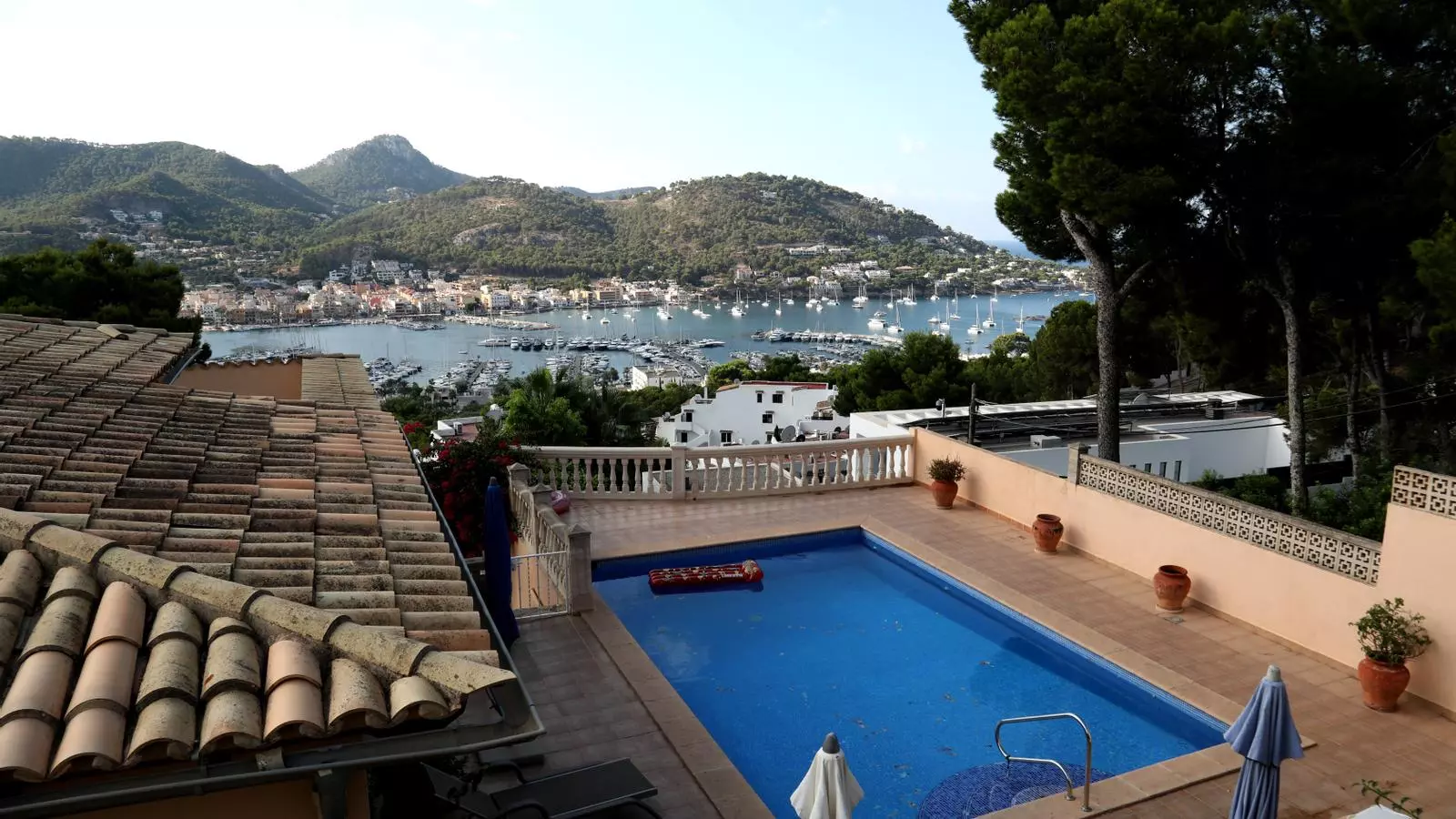 Tenir la mar a prop no lleva que cada nova casa a les zones litorals s'edifiqui amb piscina inclosa.