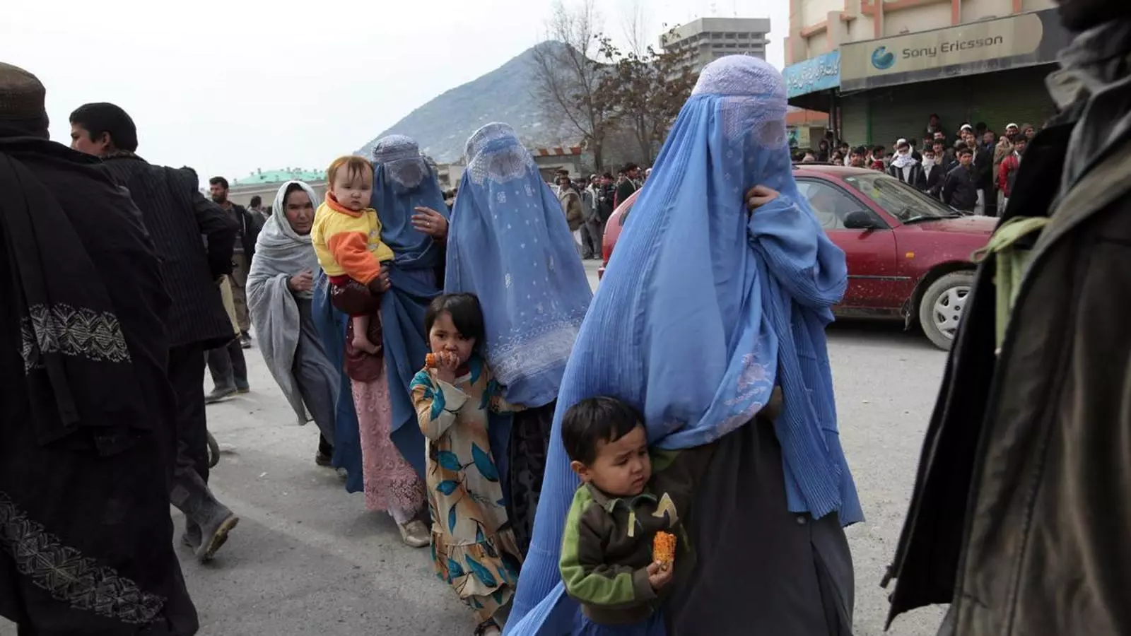 Dones amb burka a Kabul, l'Afganistan