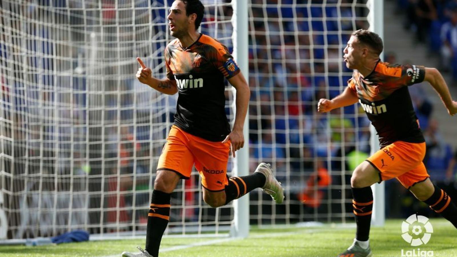 Parejo celebra l'empat del València a l'RCDE Stadium