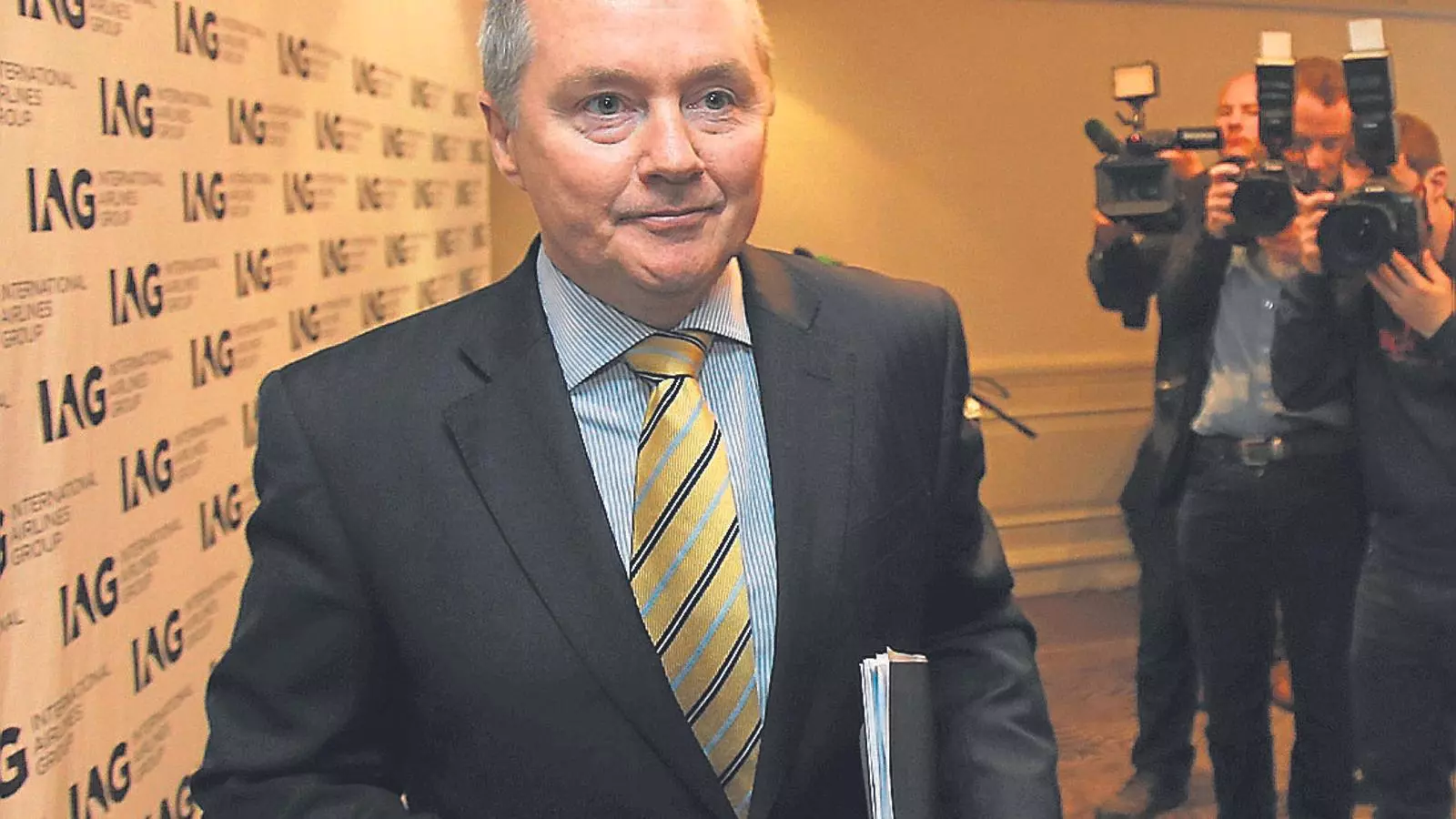 Willie Walsh, conseller delegat d'IAG, va assegurar fa dos anys que el grup no operaria vols de llarga distància des de Barcelona perquè era més eficient concentrar-se a Madrid