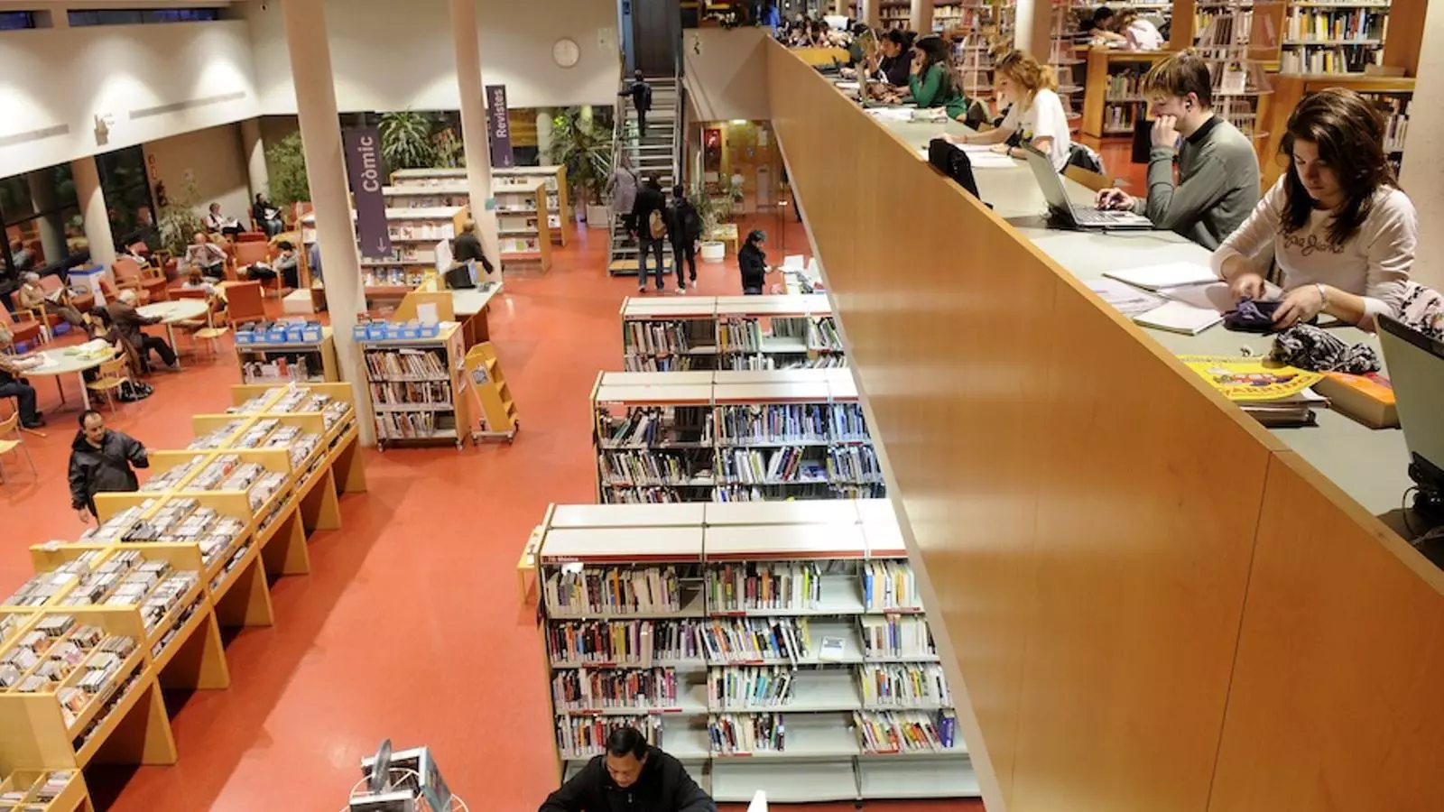 La bibllioteca Rodoreda, al Guinardó