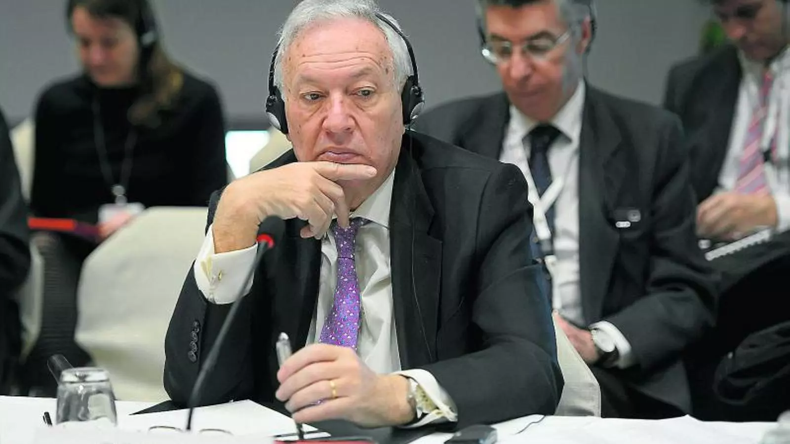 LES DUES CARES DEL MINISTRE Tot i ser un dels ariets més durs contra el sobiranisme, a Margallo se'l considera un defensor de fer algun gest cap a Catalunya.